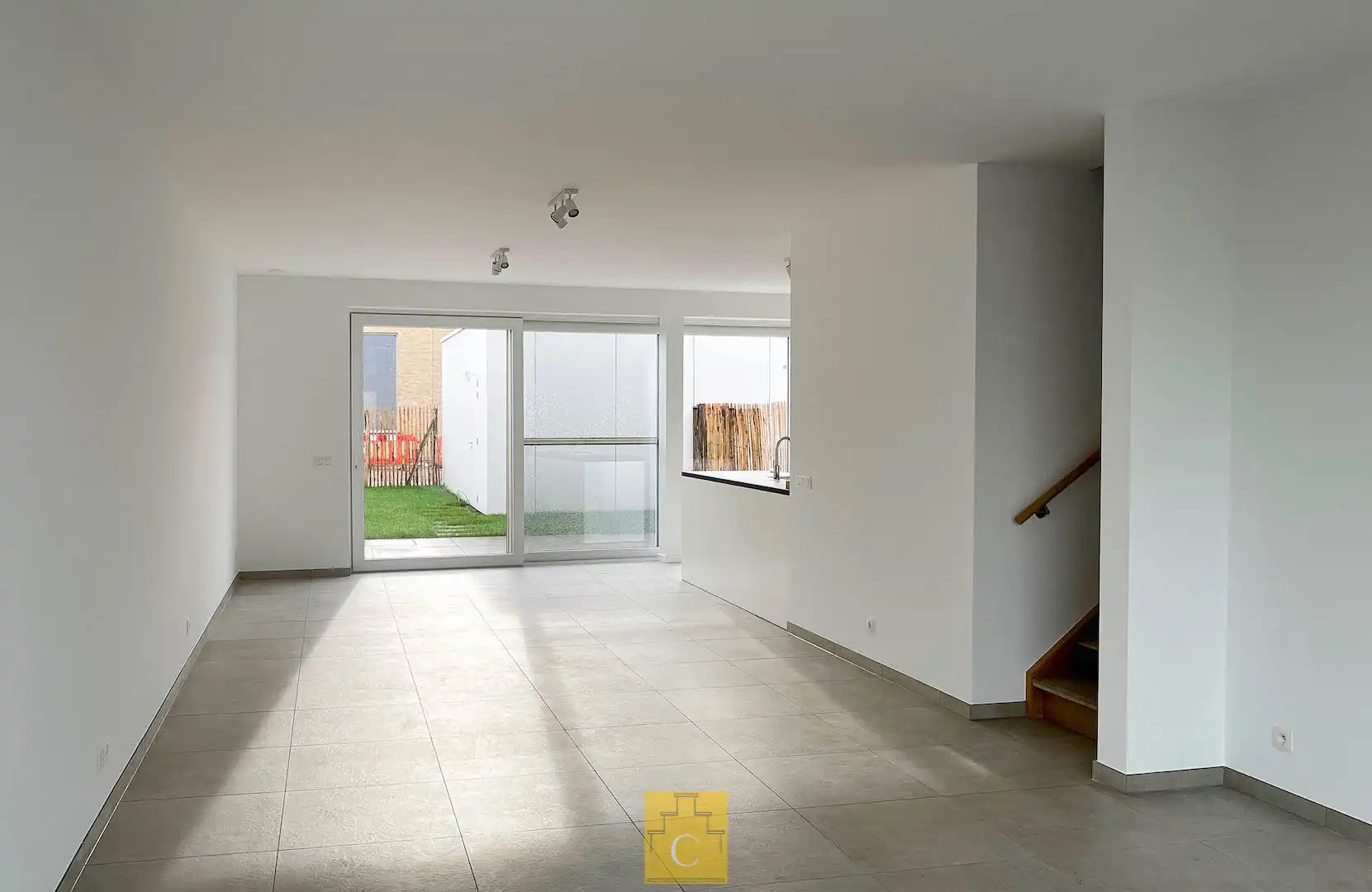 Halfopen nieuwbouwwoning met garage in Varsenare foto 5