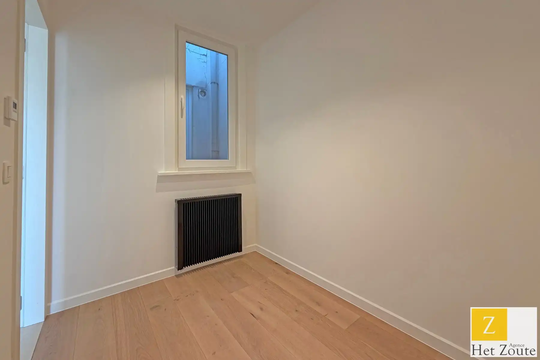 Gezellig instaplaar appartement op enkele passen van Zeedijk foto 7