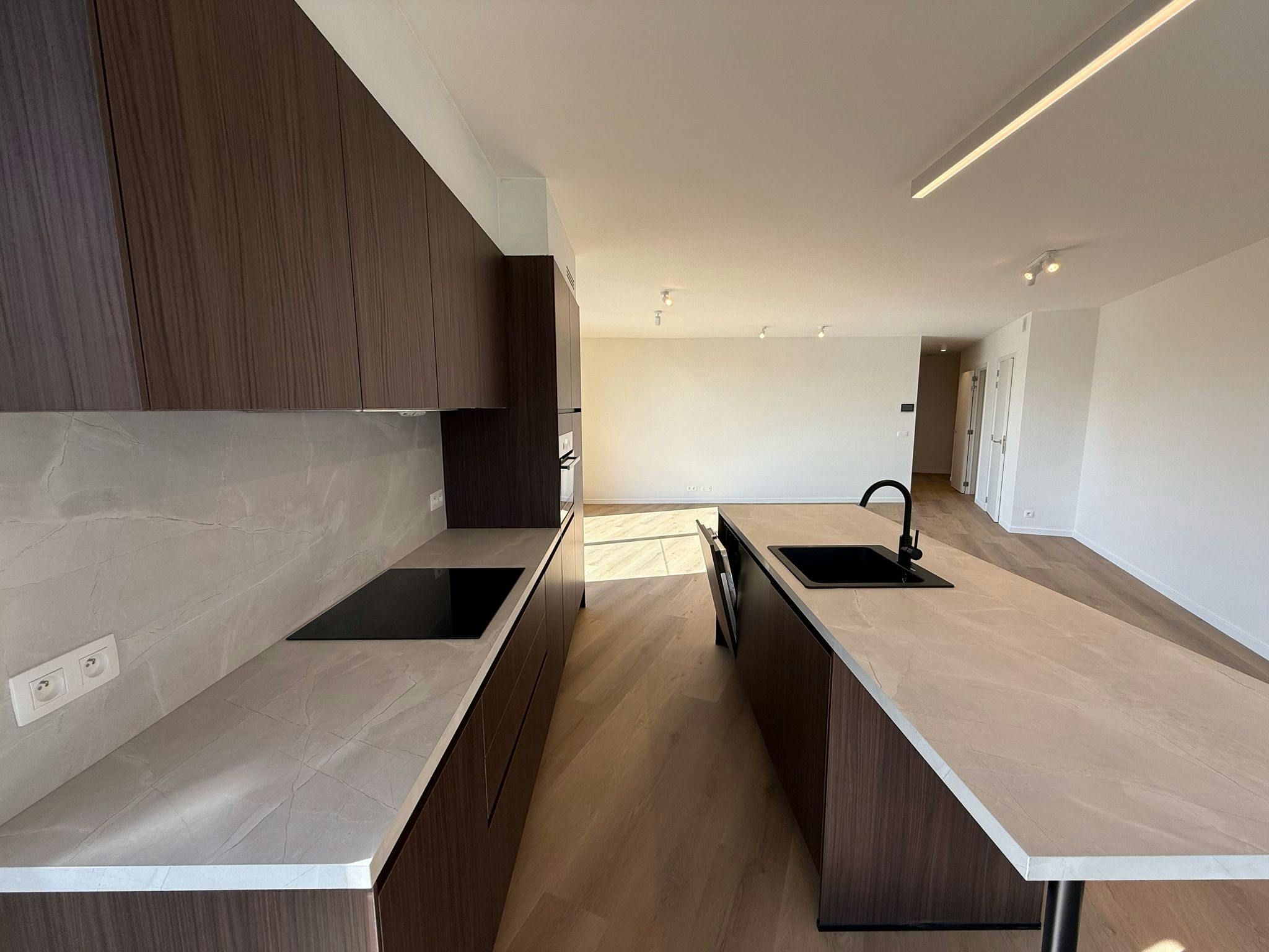 Instapklaar appartement (106m²) te koop in Waregem foto 8