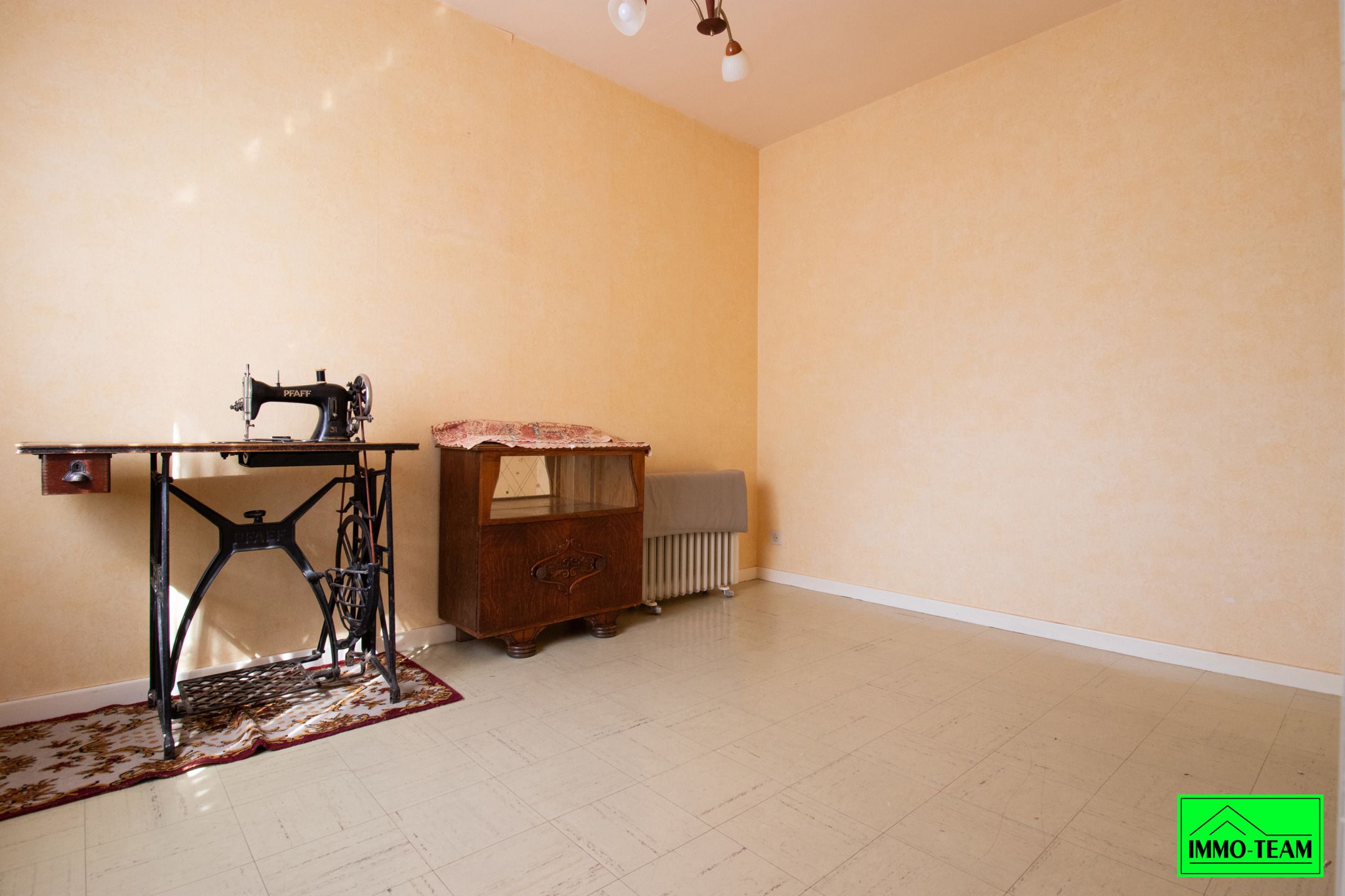 Solide op te frissen 2-gevelwoning met 4 slaapkamers foto 14