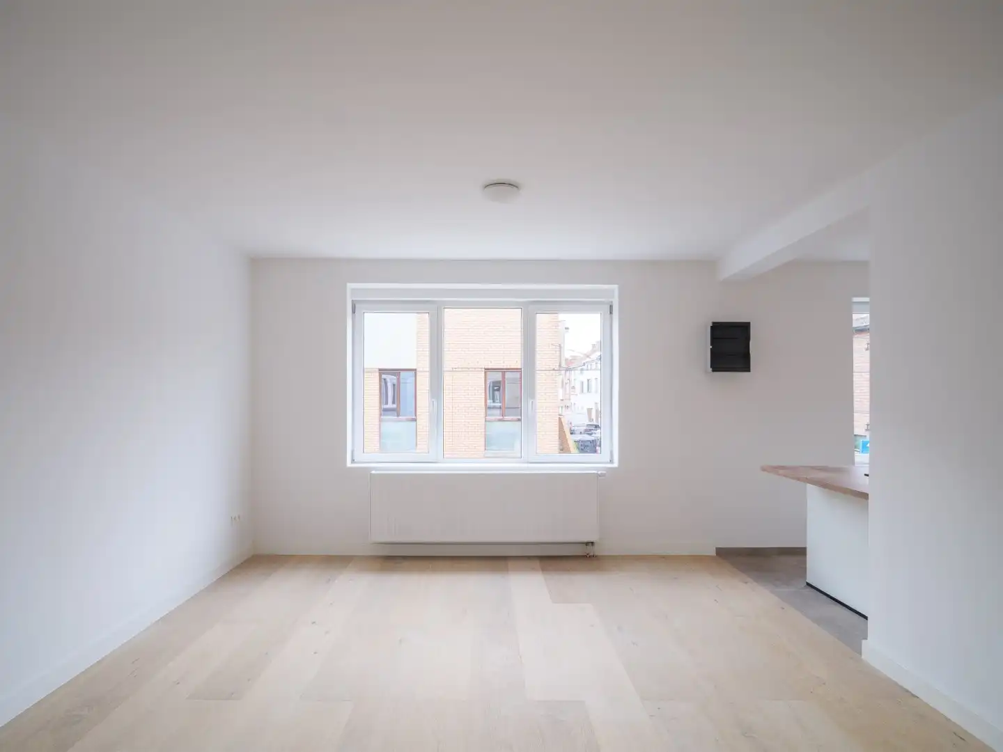 Gerenoveerd appartement aan de Gentse stadsrand foto {{pictureIndex}}