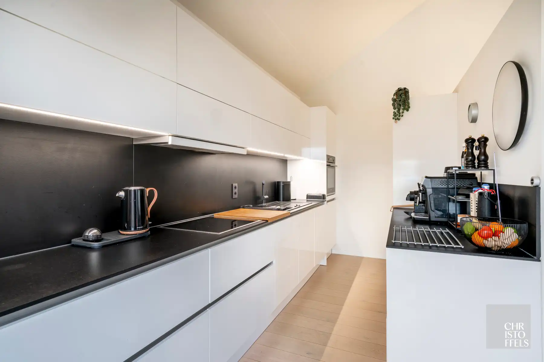 Ruime woning in Bilzen met veel woon- en werkmogelijkheden!  foto 11