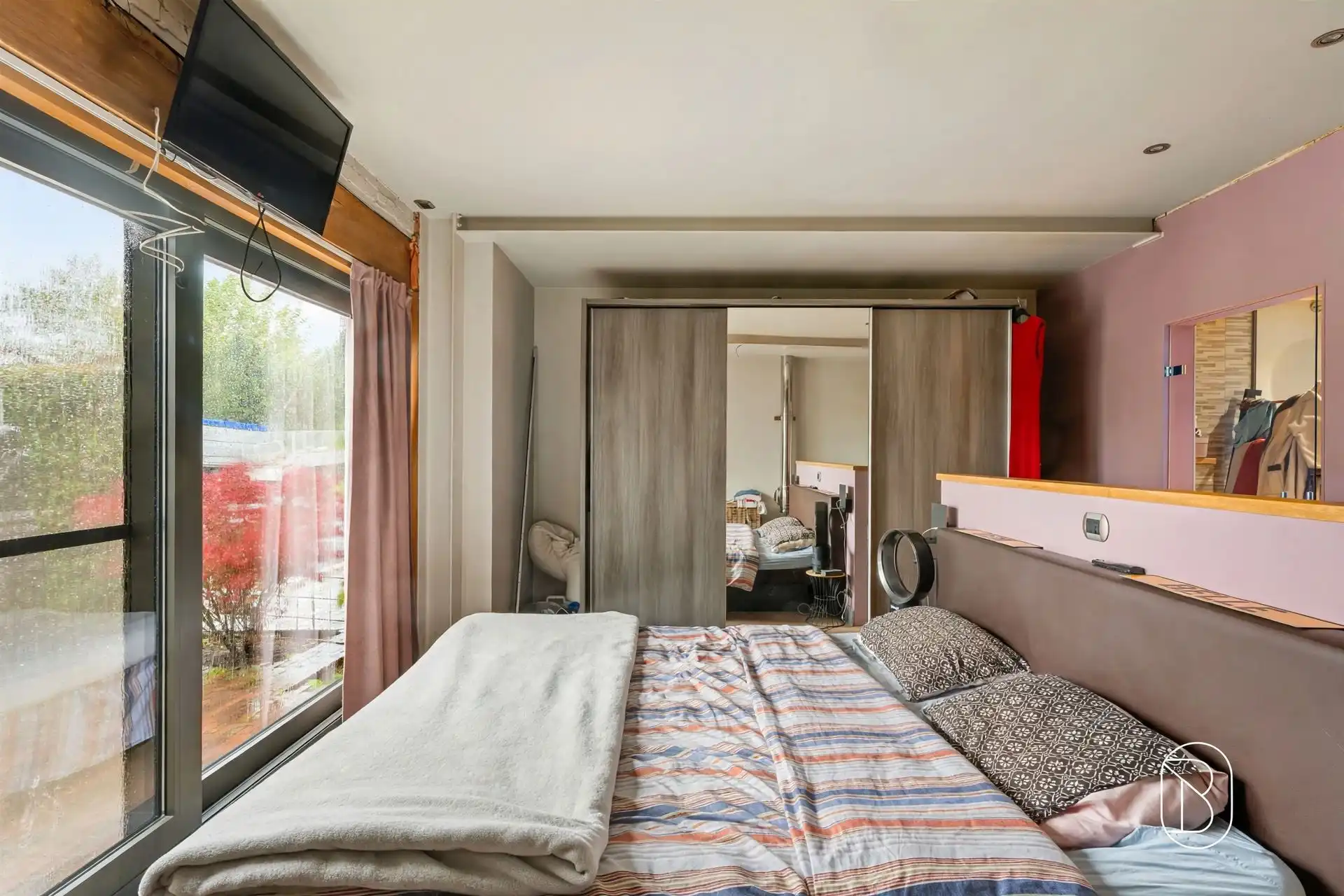 Ruime landelijke woning met 5 slpk, loods en tuin foto 11