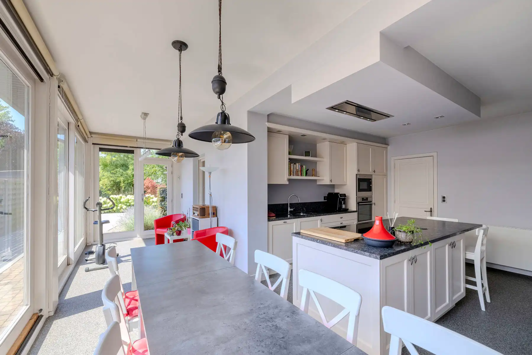 Rustig gelegen, instapklare woning met 3/4 slpks op 901m2  foto 10