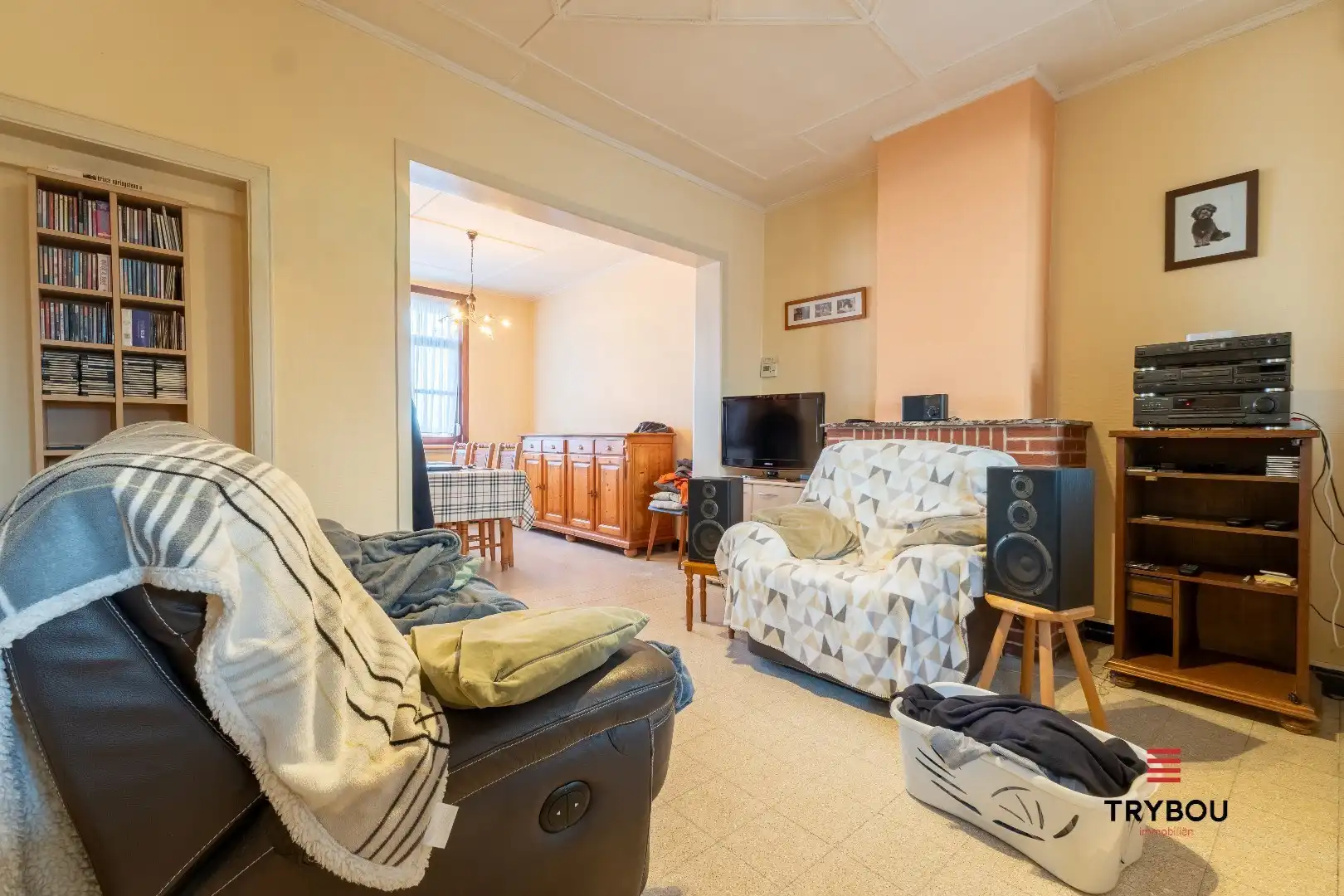 Te renoveren halfopen woning op ruim perceel van 1422m² in Brielen foto 4