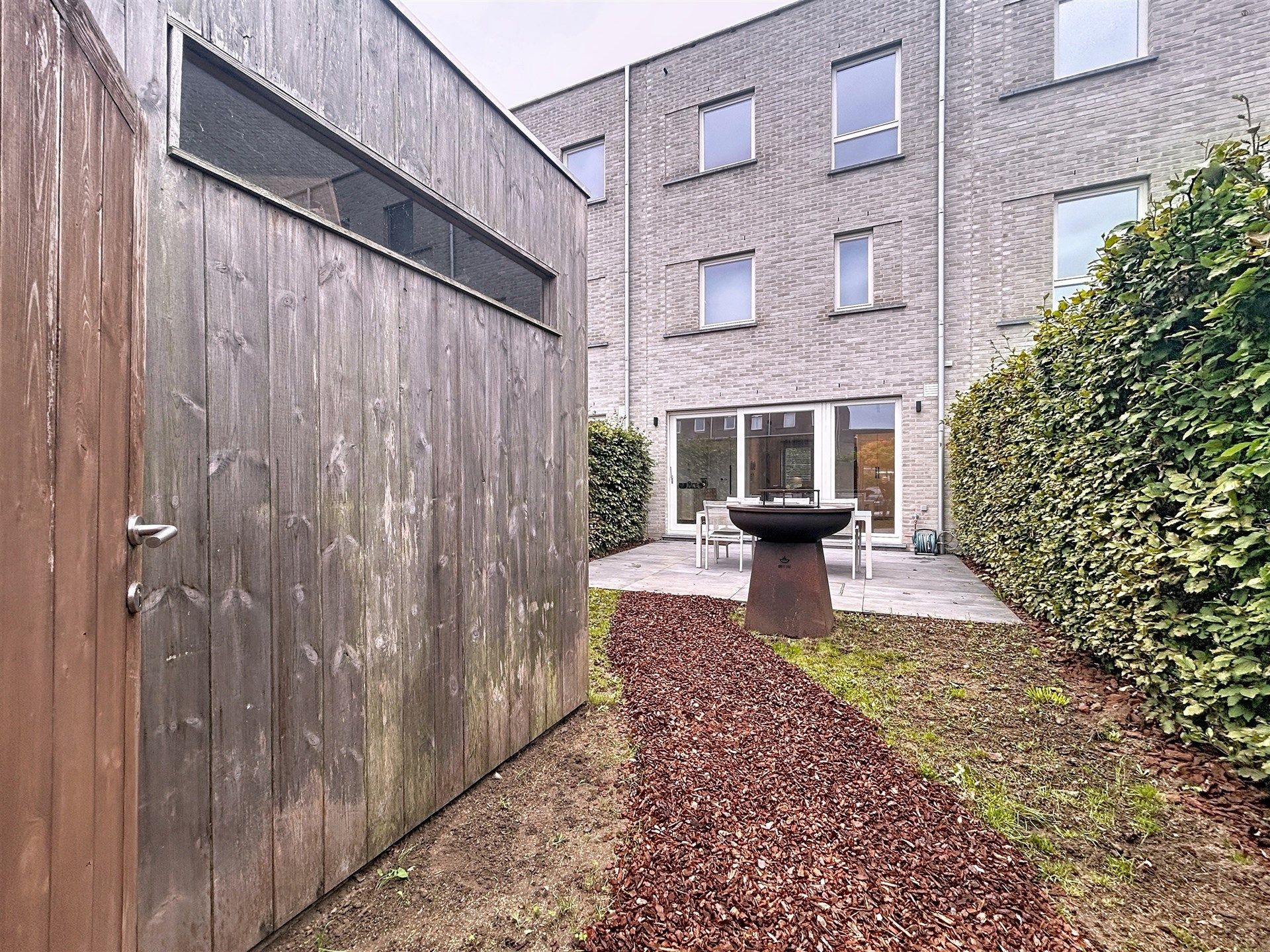Recente woning met 4 slk en autostaanplaats op toplocatie foto 27