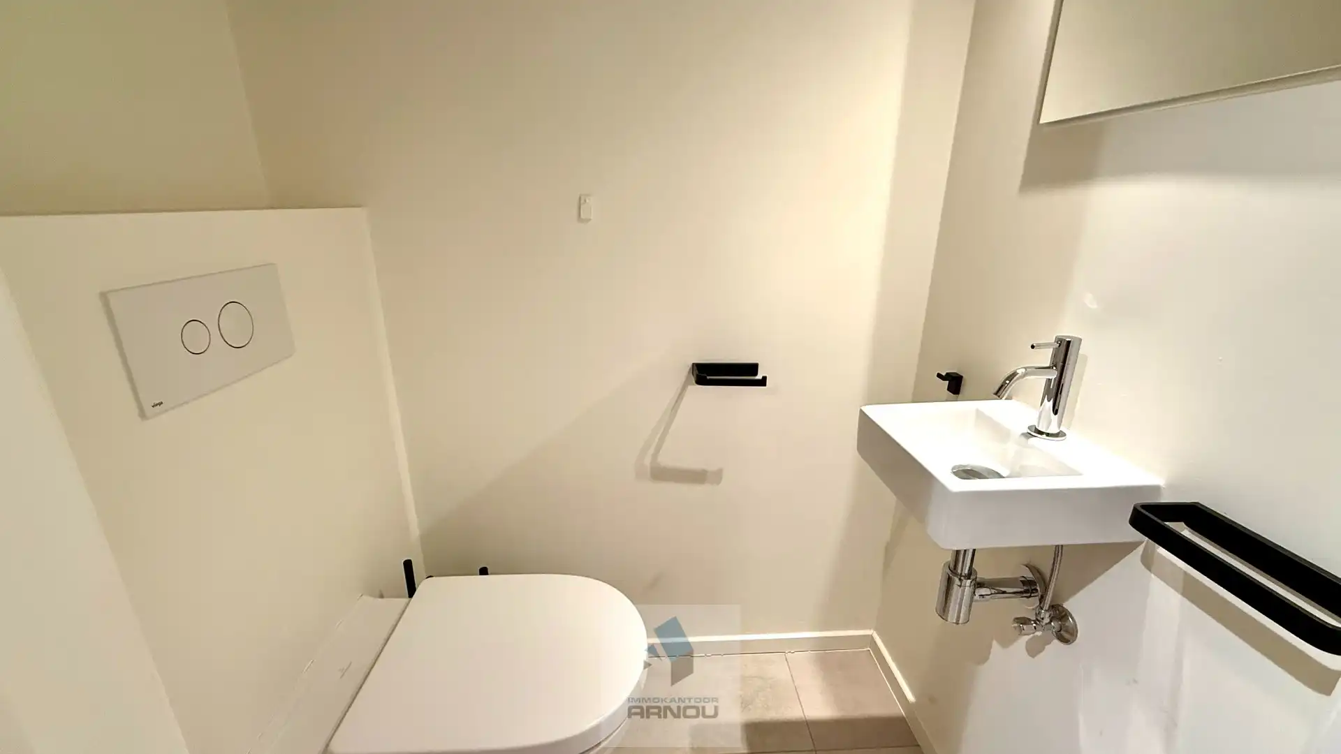 Twee slaapkamer appartement in het hartje van Deinze foto 16