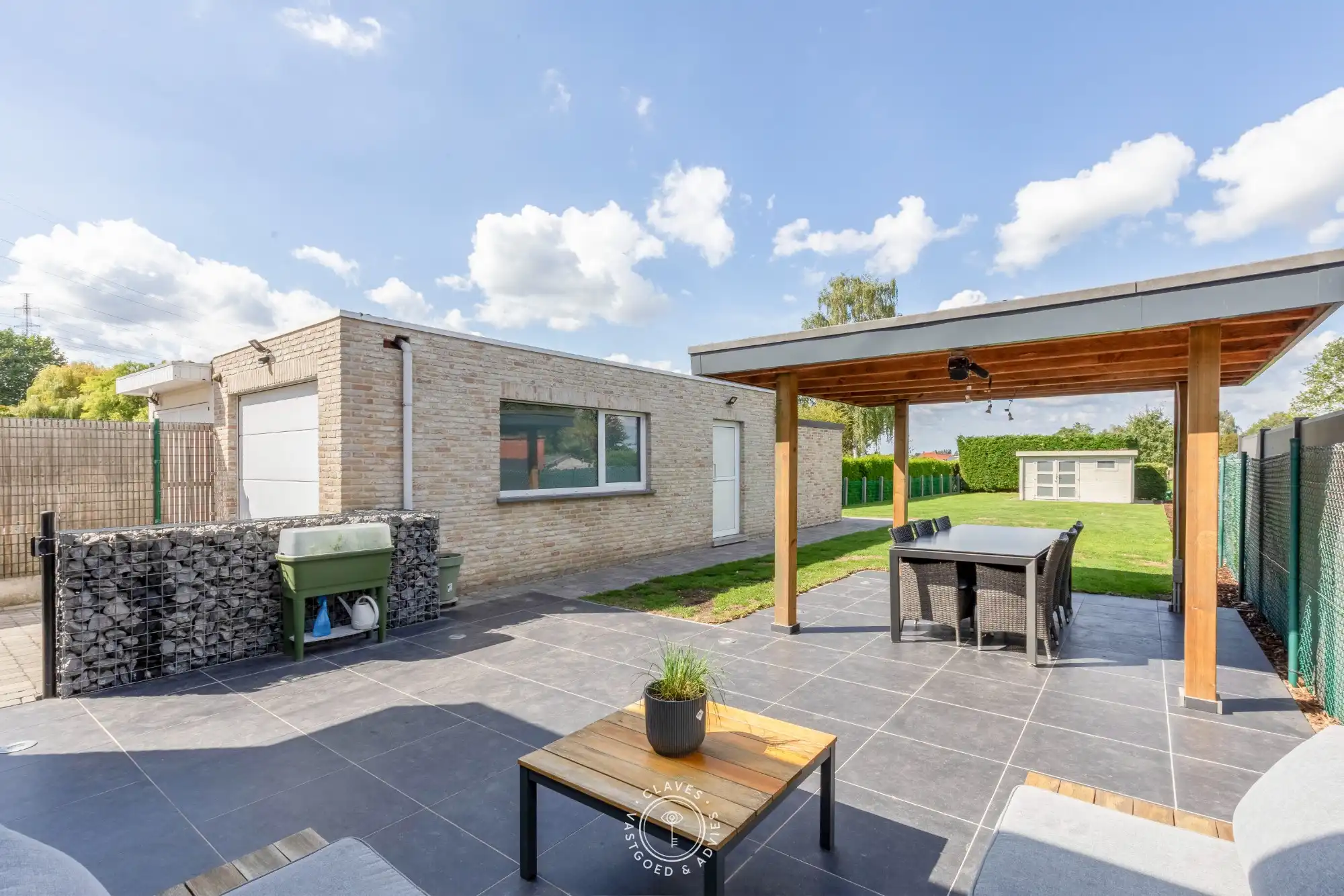 Vernieuwde halfopen bebouwing met 3 slaapkamers en prachtige tuin foto 22