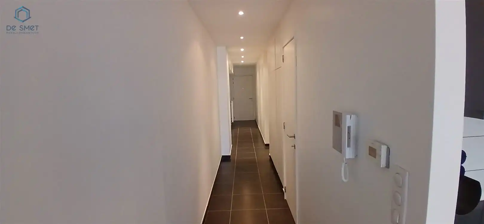 PRACHTIG 1-SLAAPKAMERAPPARTEMENT MET TERRAS & STAANPLAATS foto 9