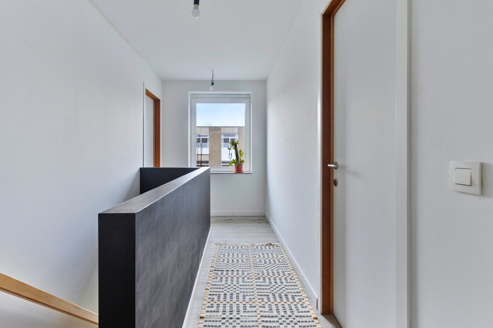 Ruime nieuwbouw met home-office, 3 slaapkamers, tuin met uitweg & garage. (aankoop aan 2% mogelijk!) foto 17