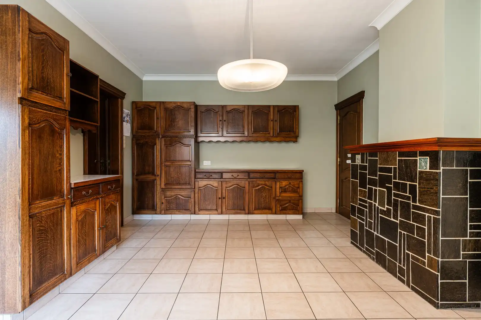 Woning met veel potentieel op topligging te Eeklo foto 6
