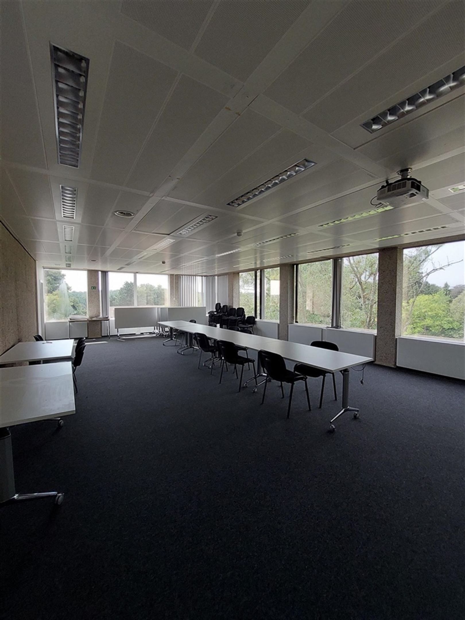 HULPE 187-189: 795m² foto 13