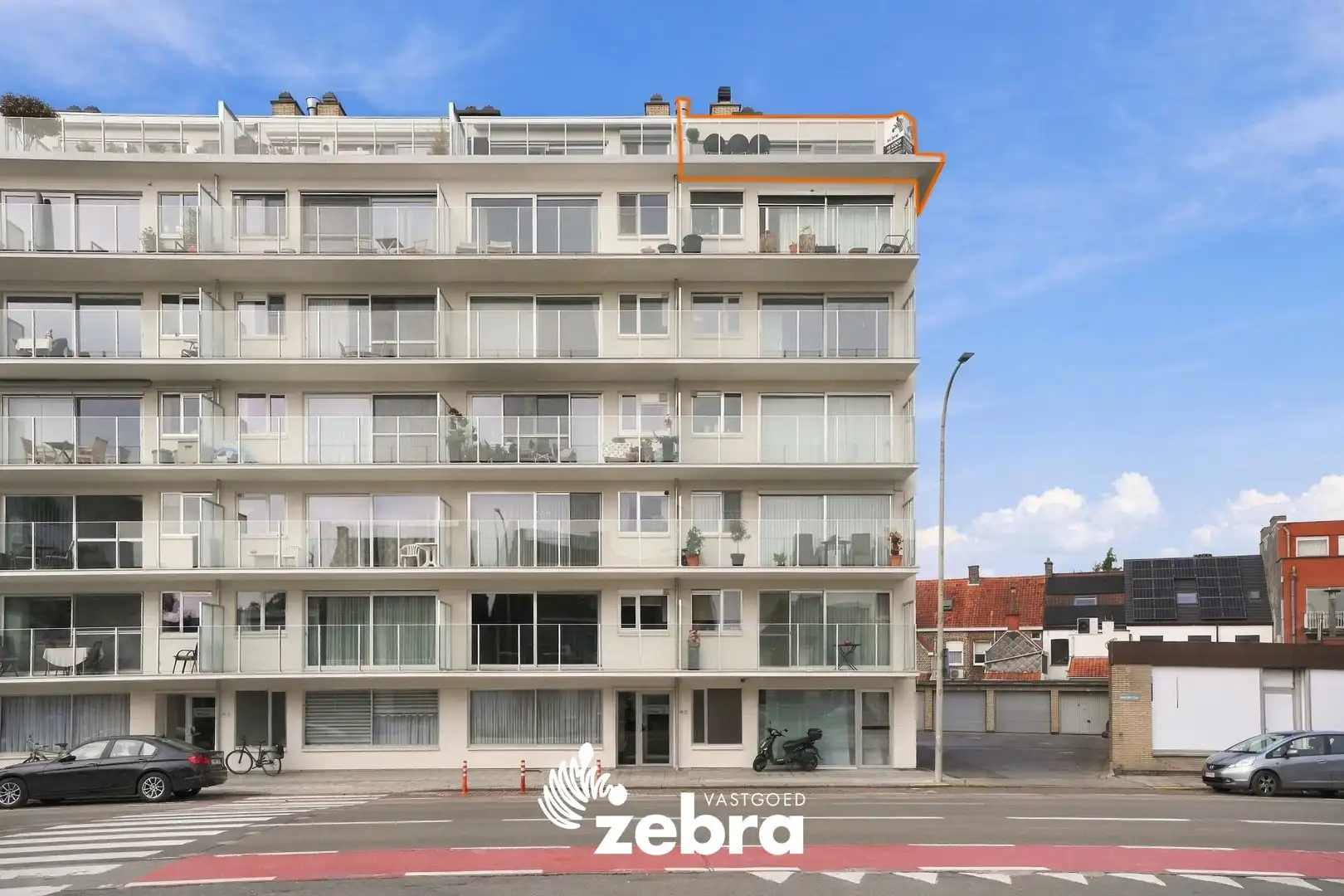 Gerenoveerd 2-slaapkamerappartement met berging & garage te Roeselare! foto 21