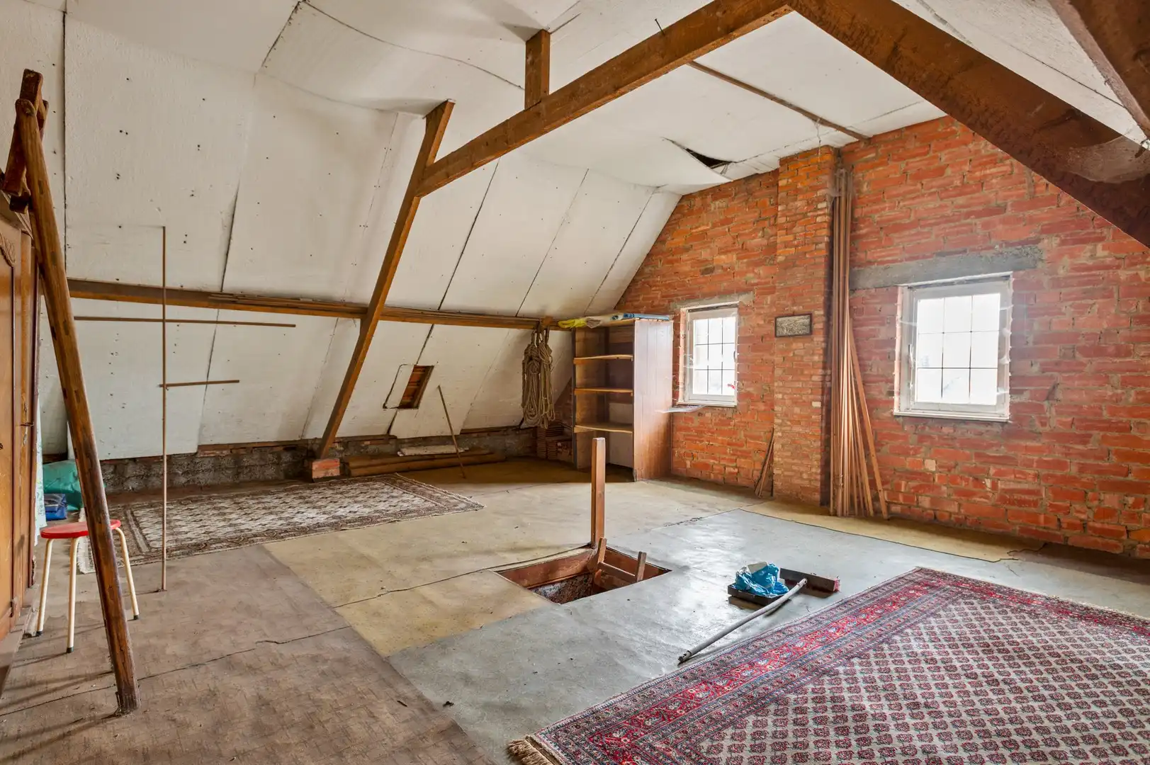Ruime woning op uitzonderlijk perceel van 1.081 m² foto 15