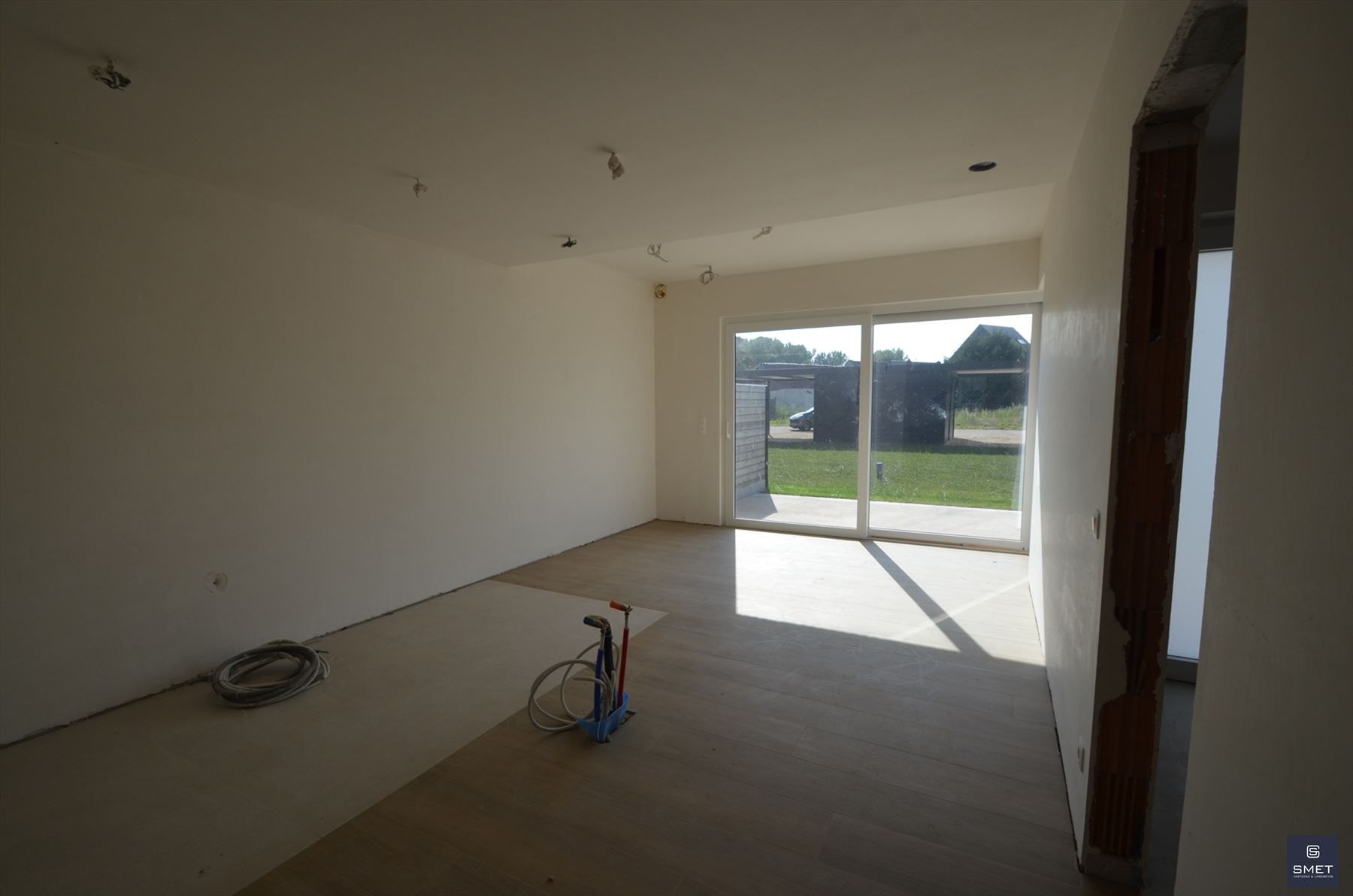 Halfopen nieuwbouw woning foto 9