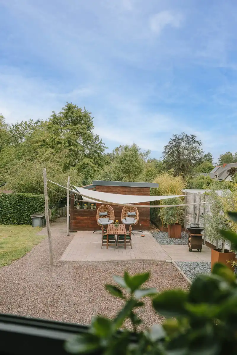 Vrijstaande, karaktervolle woning met prachtige tuin foto 21