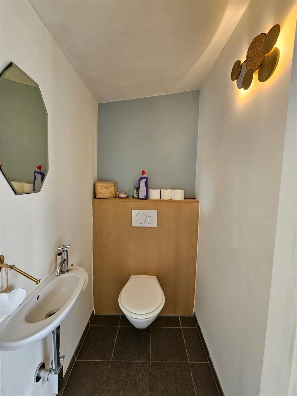 prachtig gerenoveerde en bemeubelde woning foto 26
