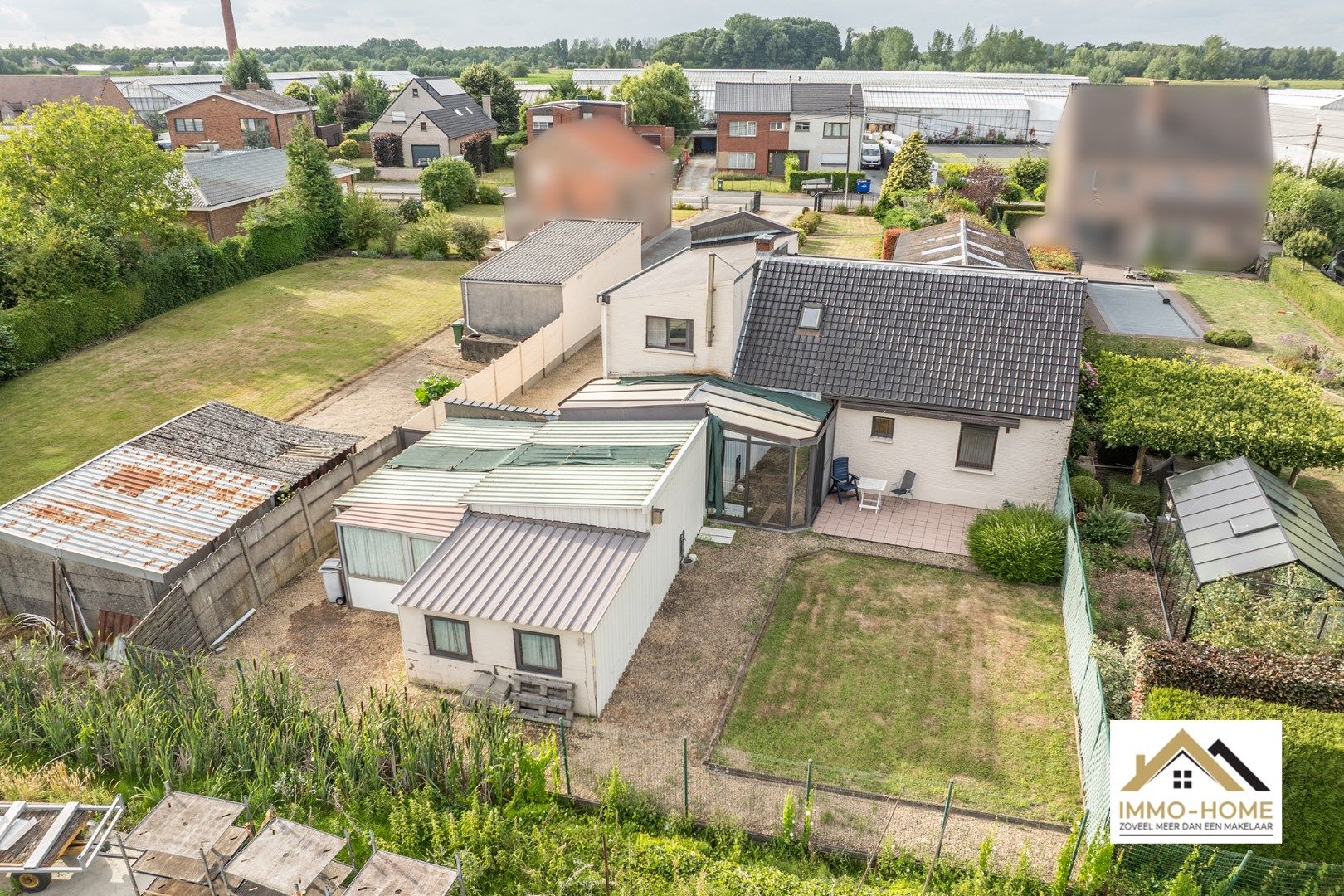 Op te frissen woning met ruime opslagplaats te Beervelde foto 4