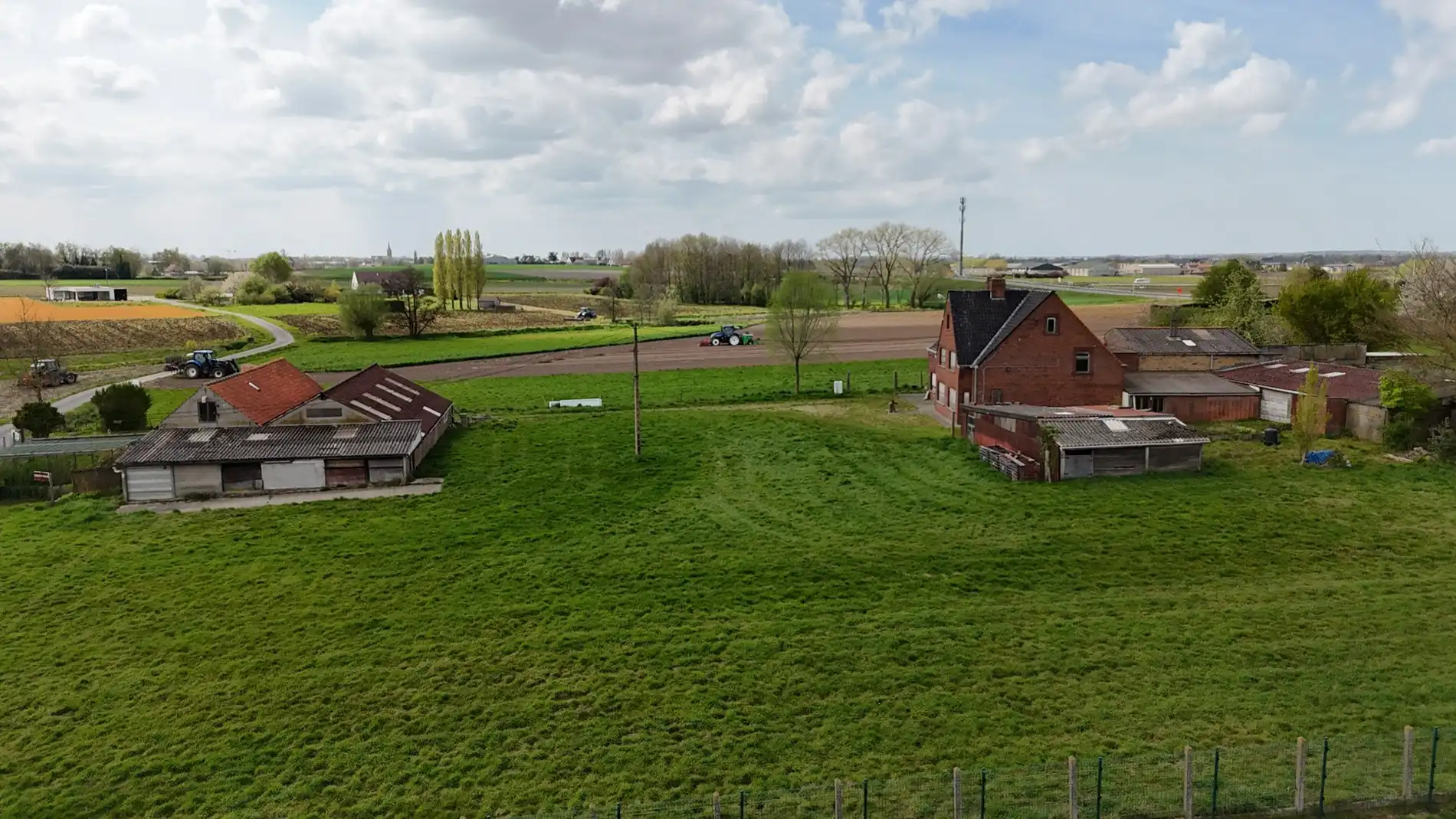 Alleenstaande woning met vergezichten te Zwevezele foto 7