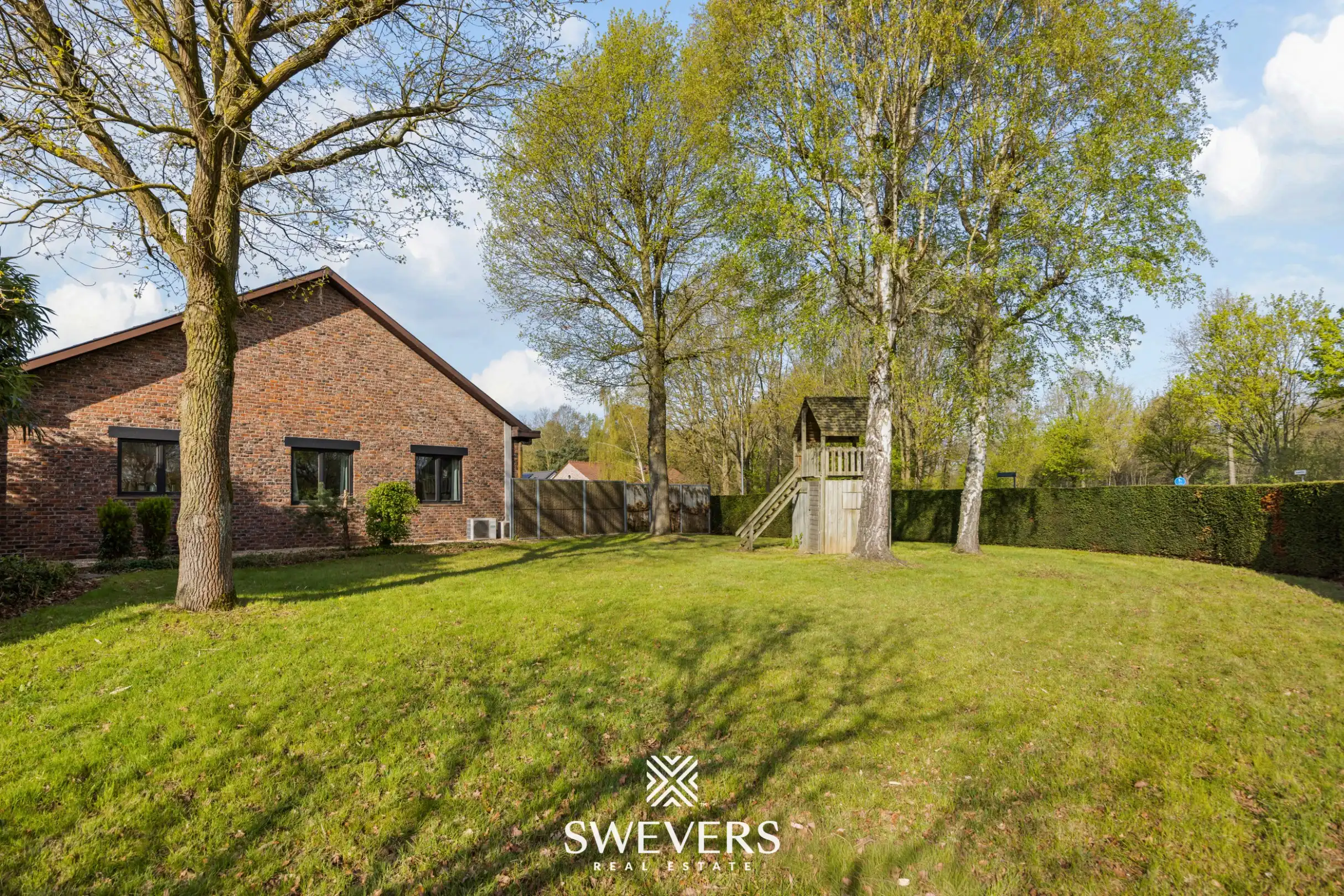 Ruime open bebouwing met 5 slaapkamers en grote tuin in Diepenbeek foto 33