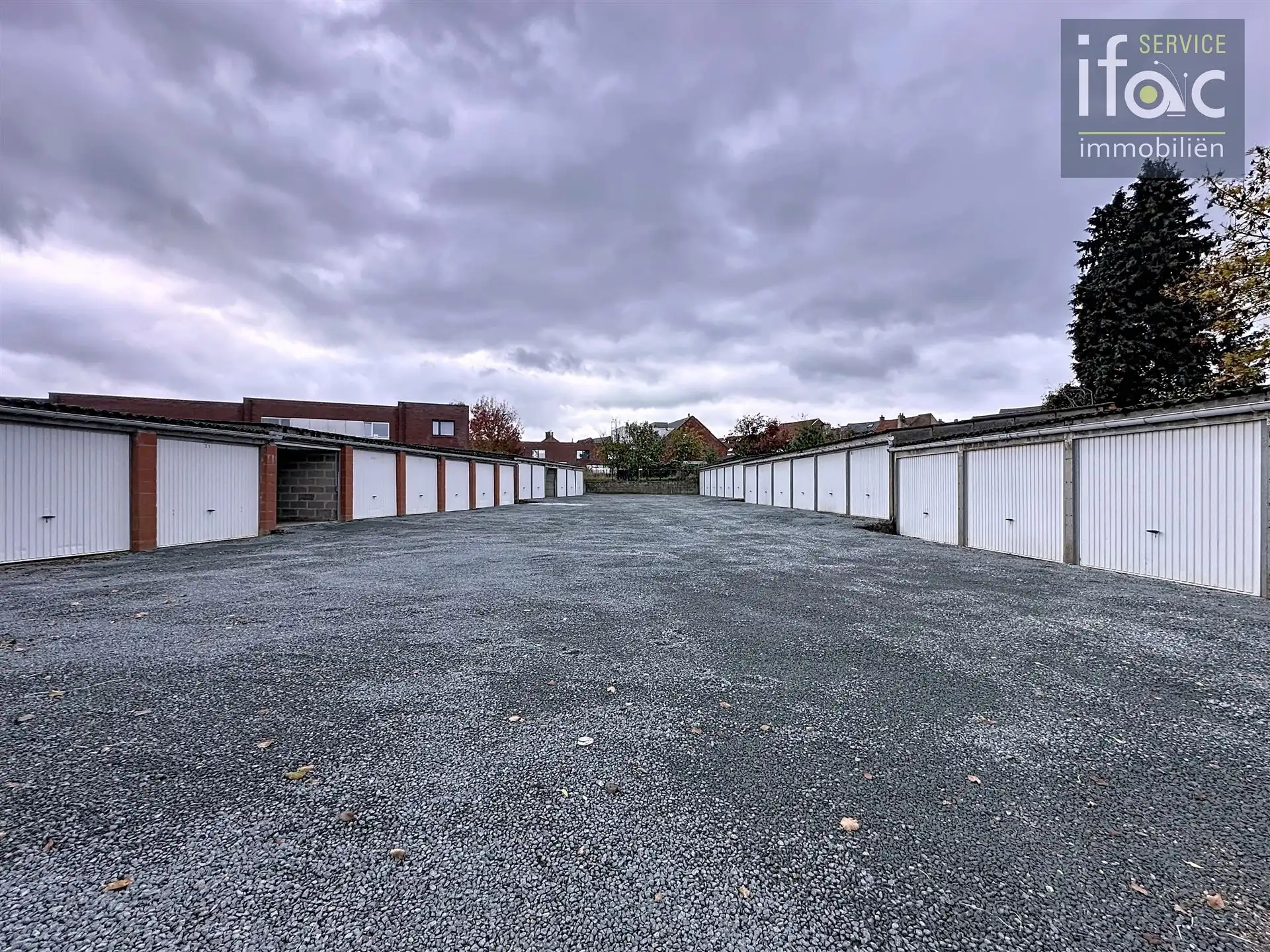 Opbrengsteigendom Garageboxen - buiten foto 6