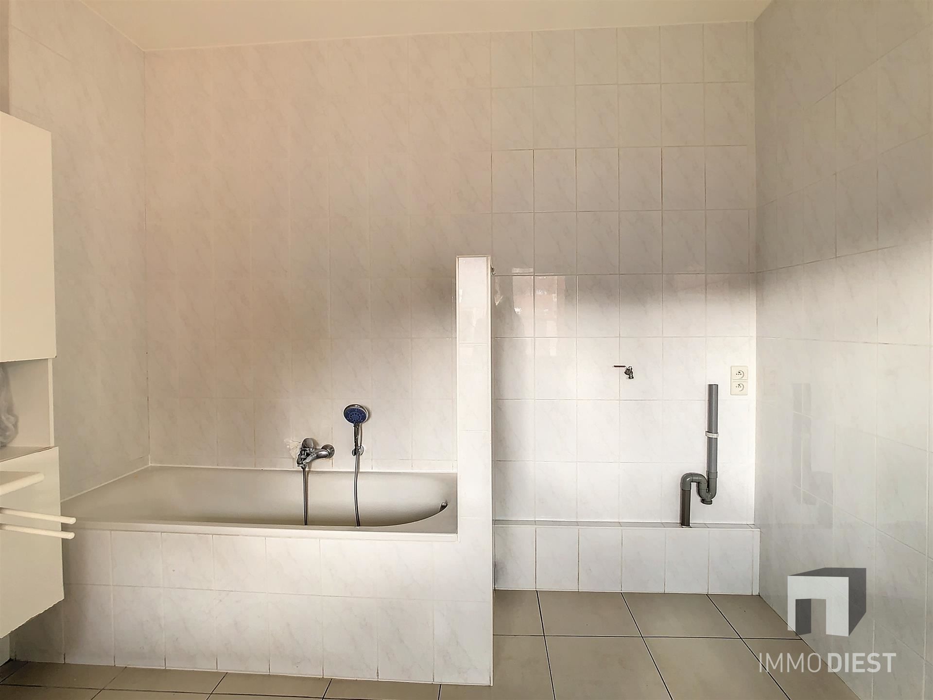 Zeer ruim appartement in het centrum van Diest foto 16