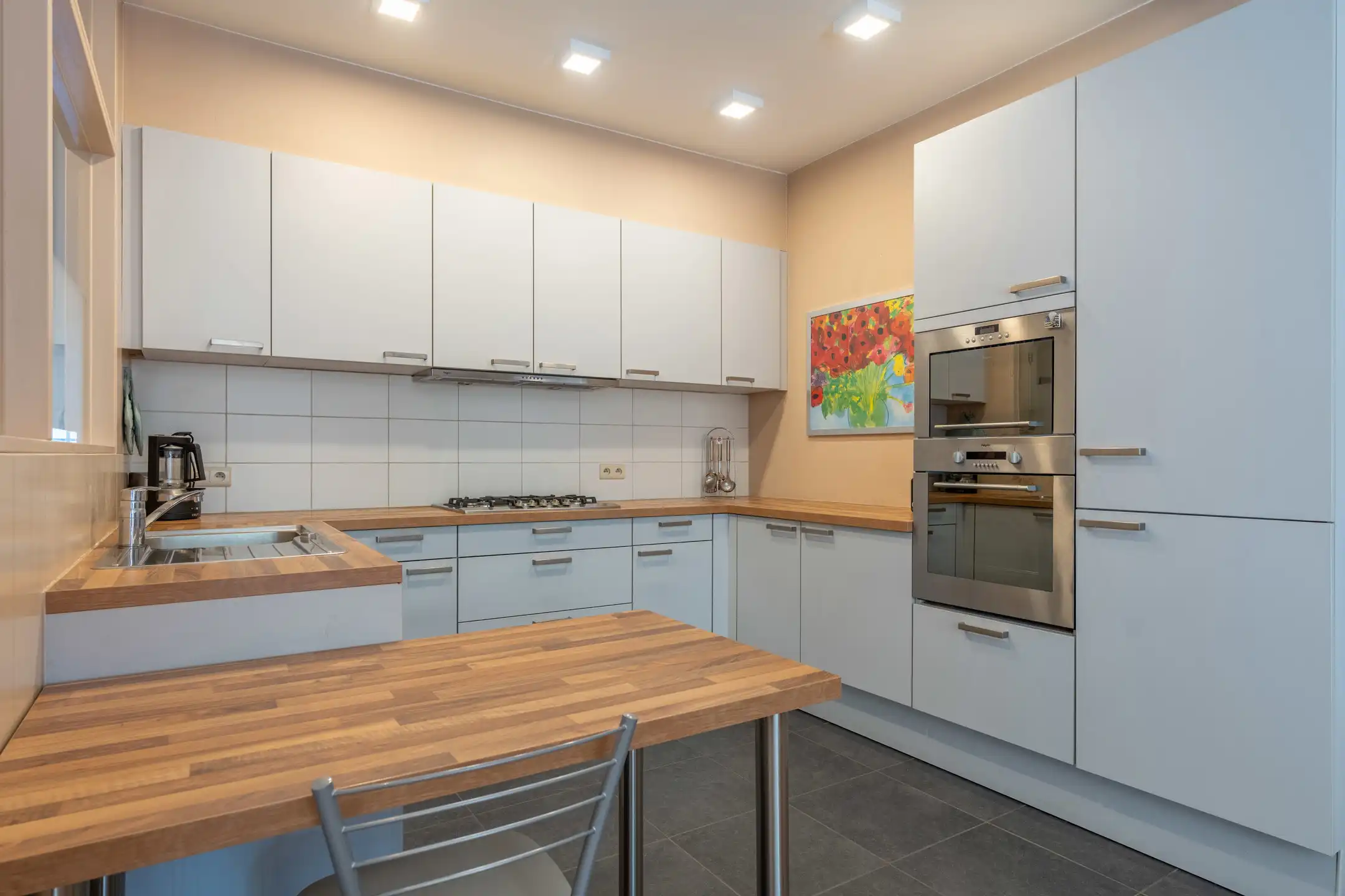 Prachtig 2 slaapkamer appartement in hartje Vosselaar. foto 9