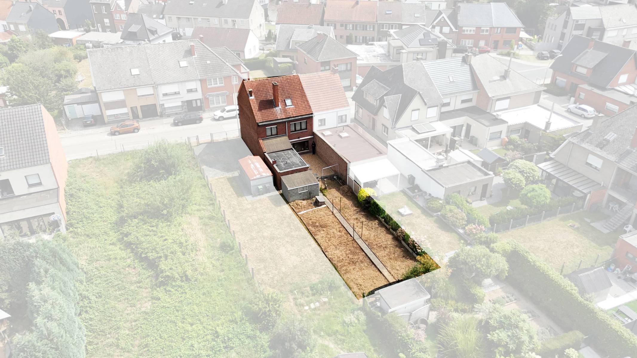 Woning met veel potentieel - tuin en grote zolder foto 2