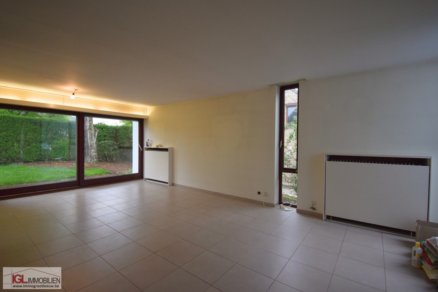 Karaktervolle villa met 3 slaapkamers, garage en zonnige tuin foto 4