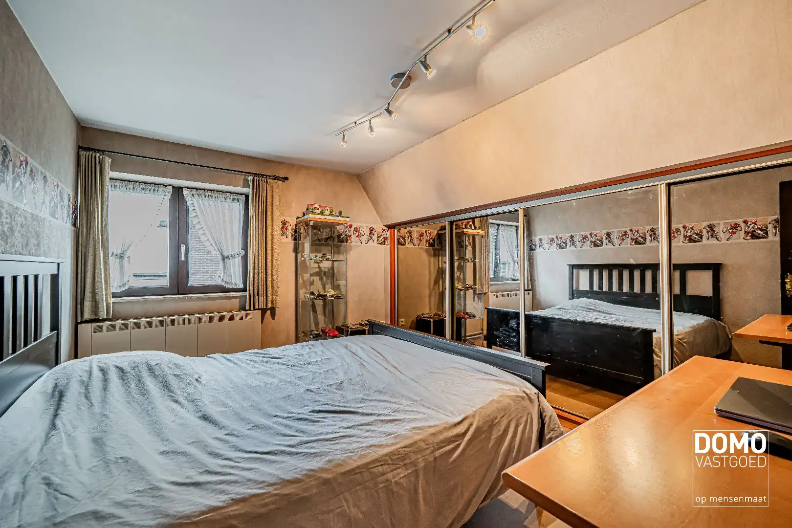 Verzorgde gezinswoning met 3 slaapkamers en bureelruimte in Kuringen foto 10