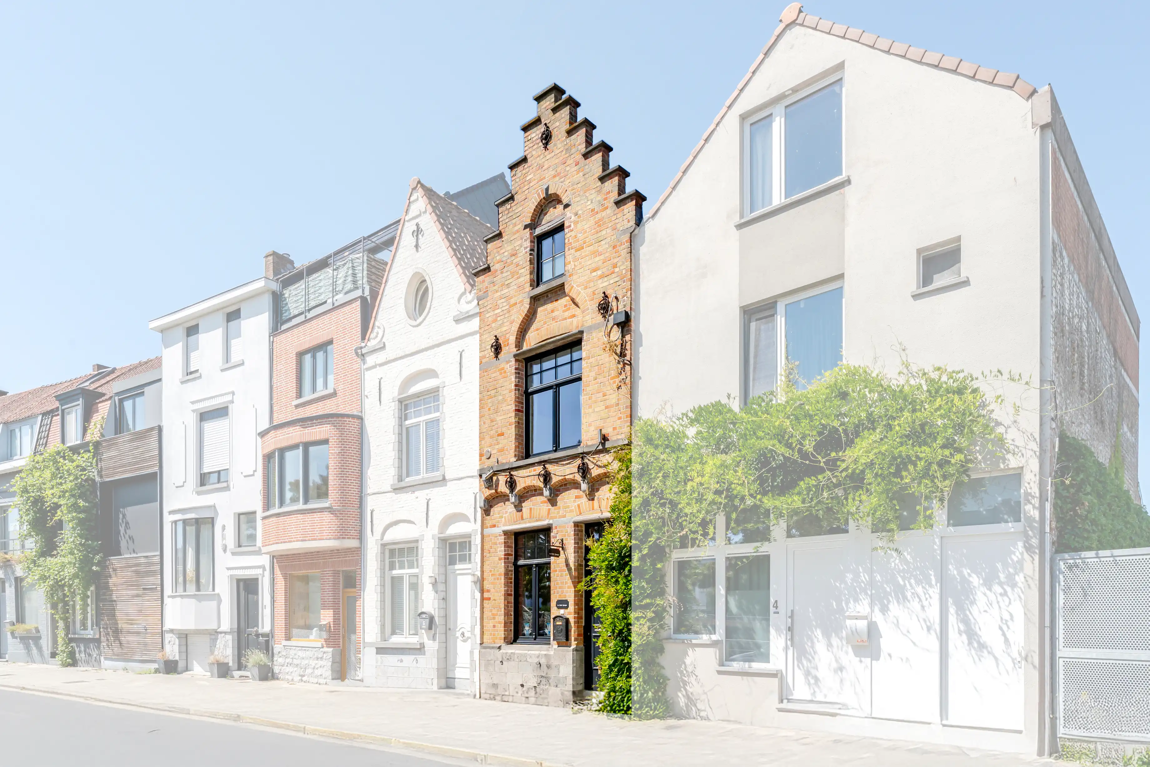 Unieke neogotische stadswoning met zicht op de Leie! foto 19