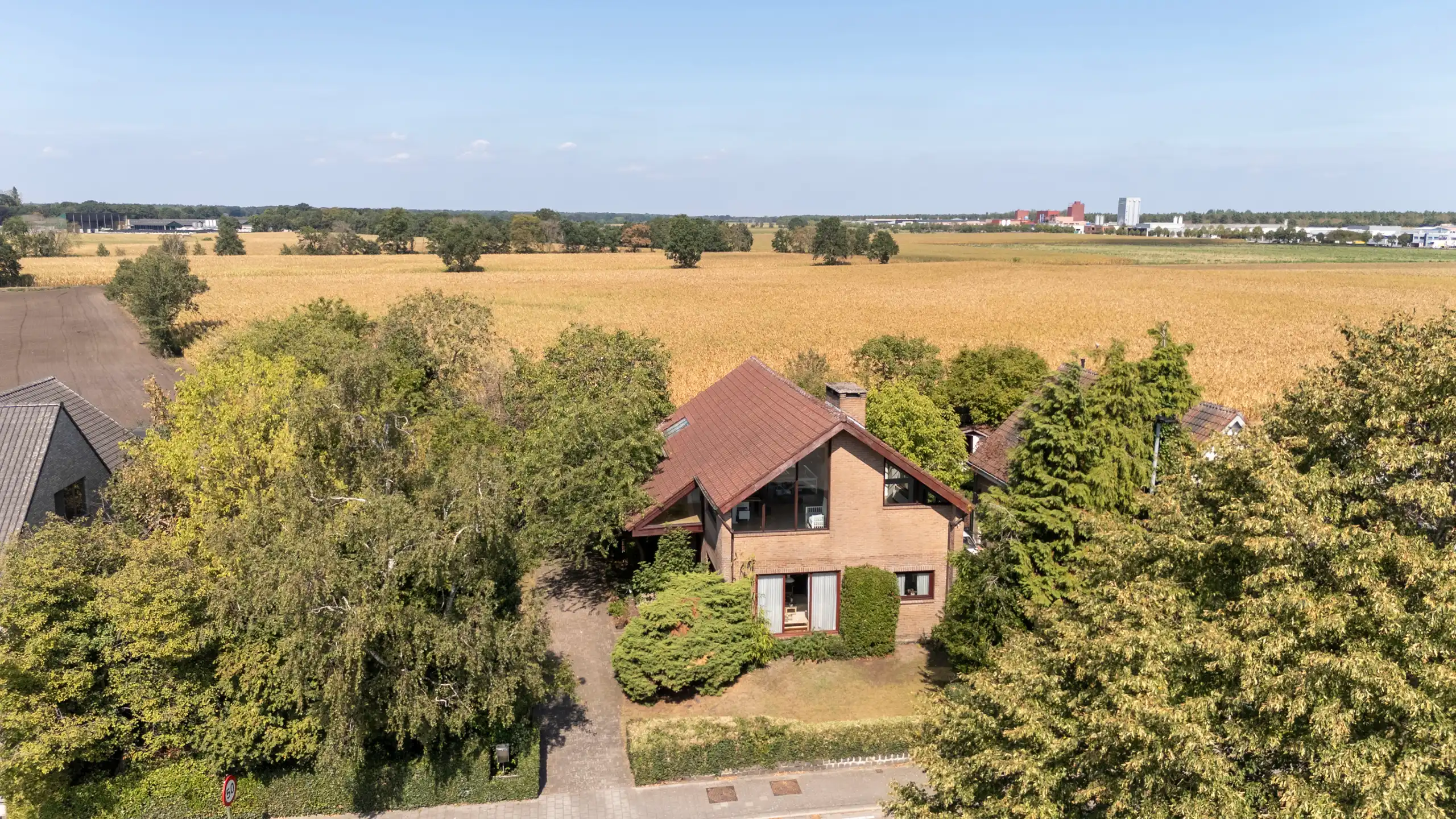 Ruime gezinswoning op een perceel van 1.350m² in Weelde foto 39