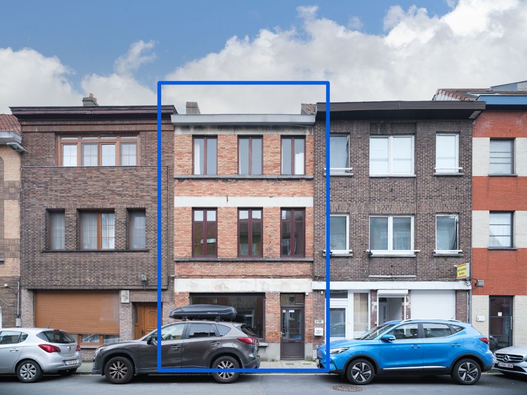 Handelshuis met groot potentieel en gegeerde ligging te Gentbrugge foto 2