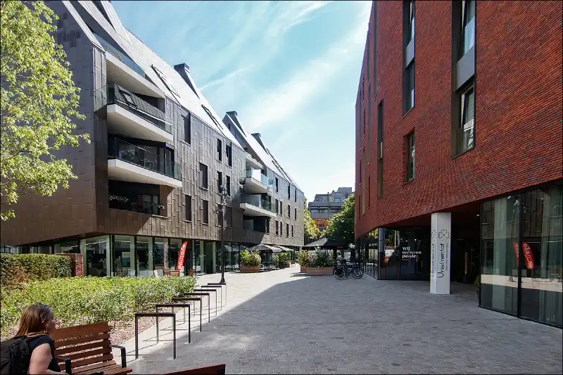 KNAP AFGEWERKT 2-SLPK SERVICEFLAT IN HET HART VAN HASSELT foto 17