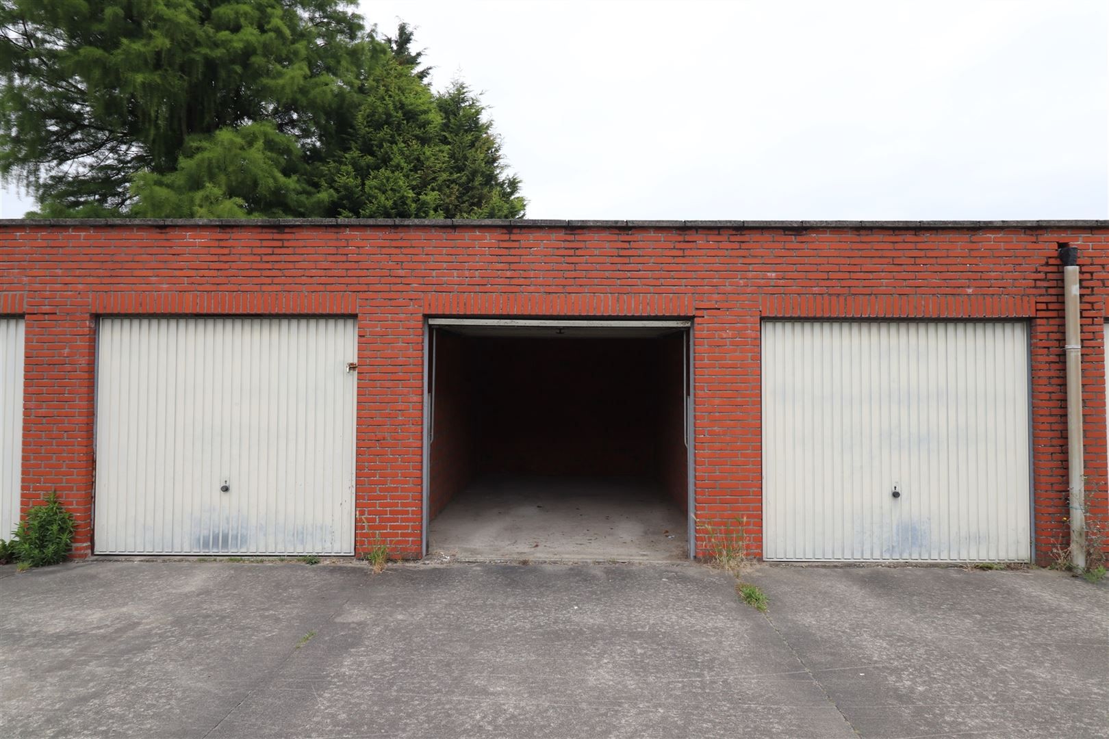 Afgesloten garagebox foto 3