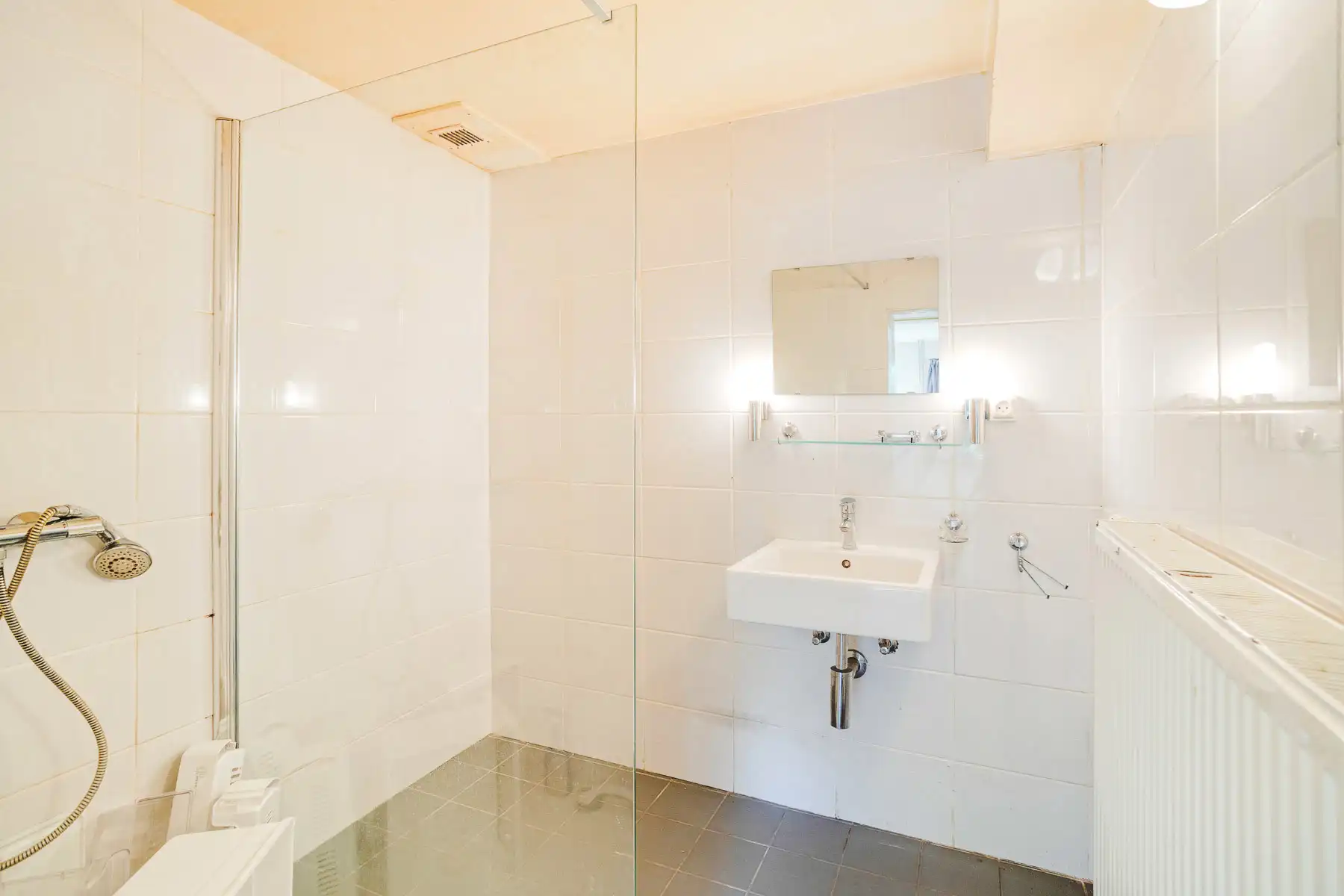 Landelijke laagbouw woning vol potentieel foto 16