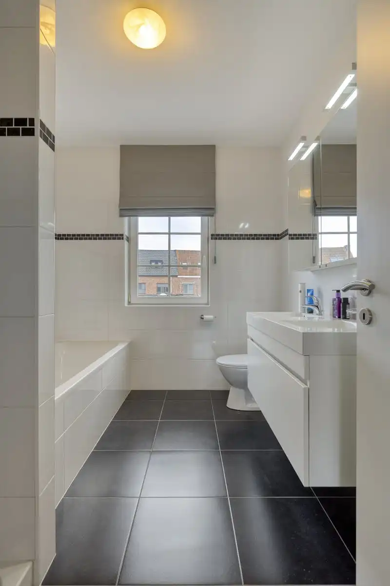 Verzorgde en rustig gelegen gezinswoning in pastorijstijl foto 19