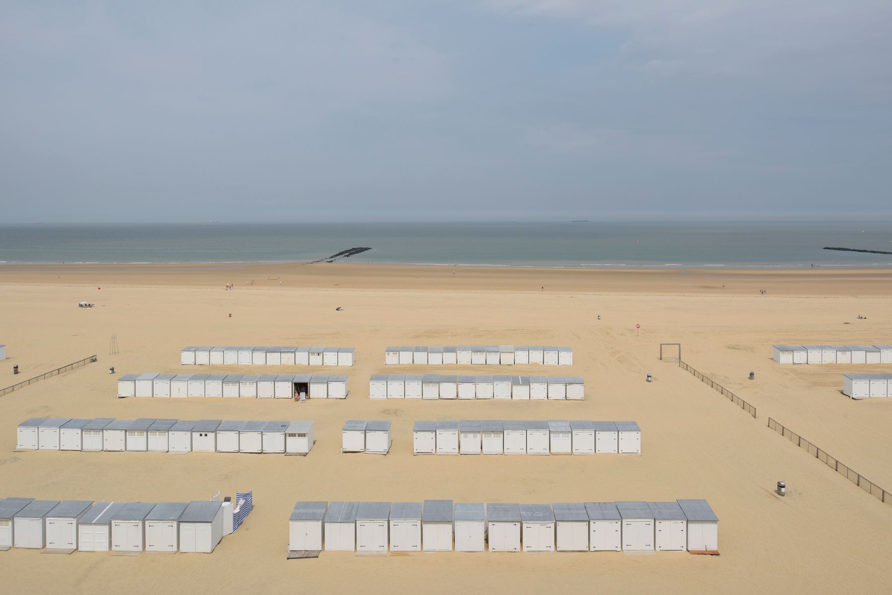 Ruim appartement met frontaal zeezicht aan het Albertstrand foto 2