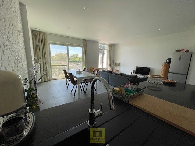 Energiezuinig appartement met ruim terras en 2 autostaanplaatsen! foto 5