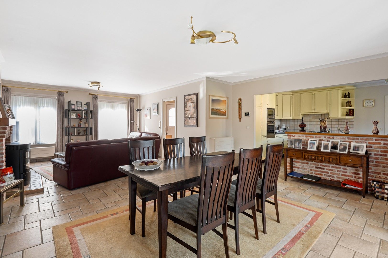 Aangename villa met heerlijke veranda in doodlopende straat foto 10