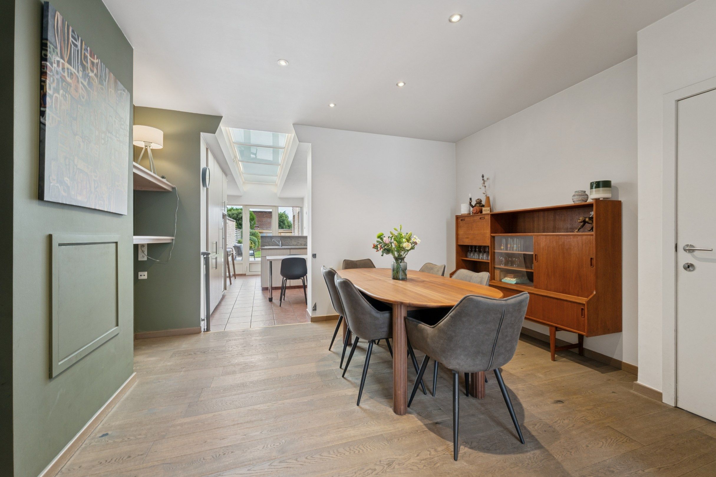 INSTAPKLARE WONING MET TUIN  foto 4
