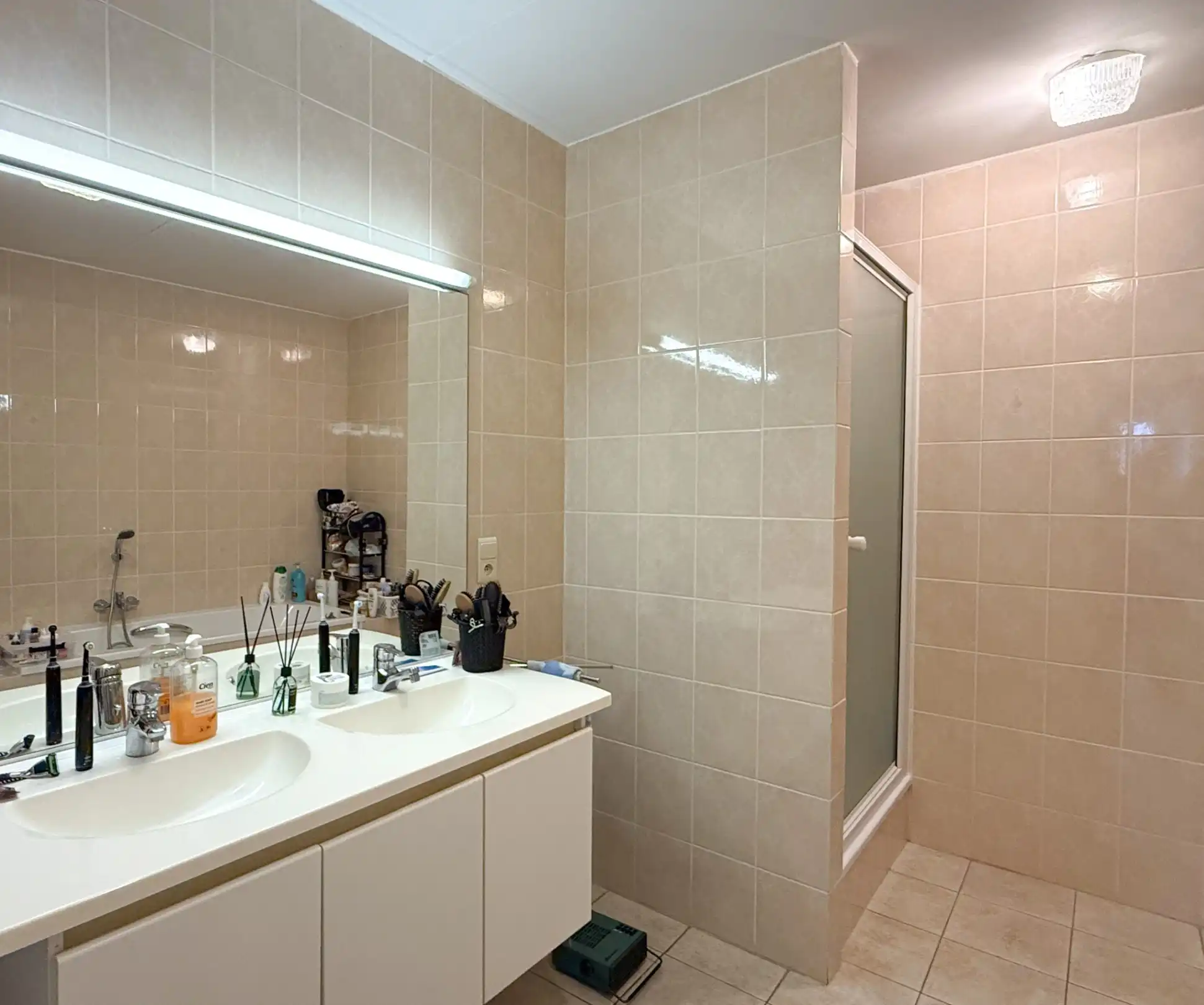 Appartement met twee slaapkamers, terras en autostaanplaats in het centrum van Beveren foto 7