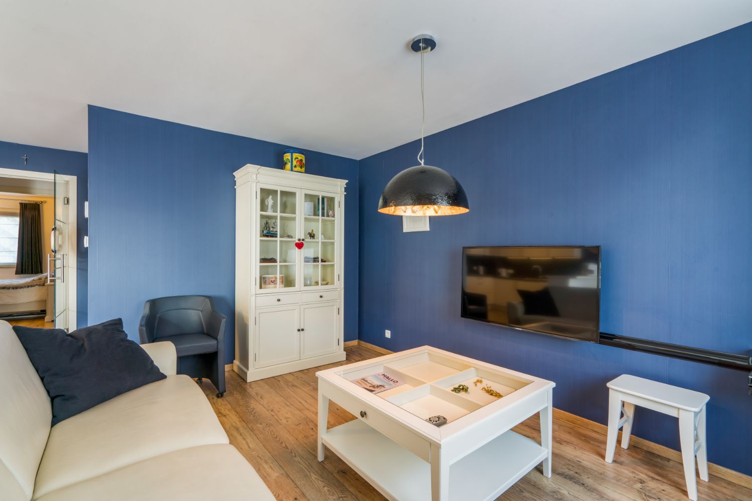 Centraal gelegen appartement met 2 slaapkamers foto 2