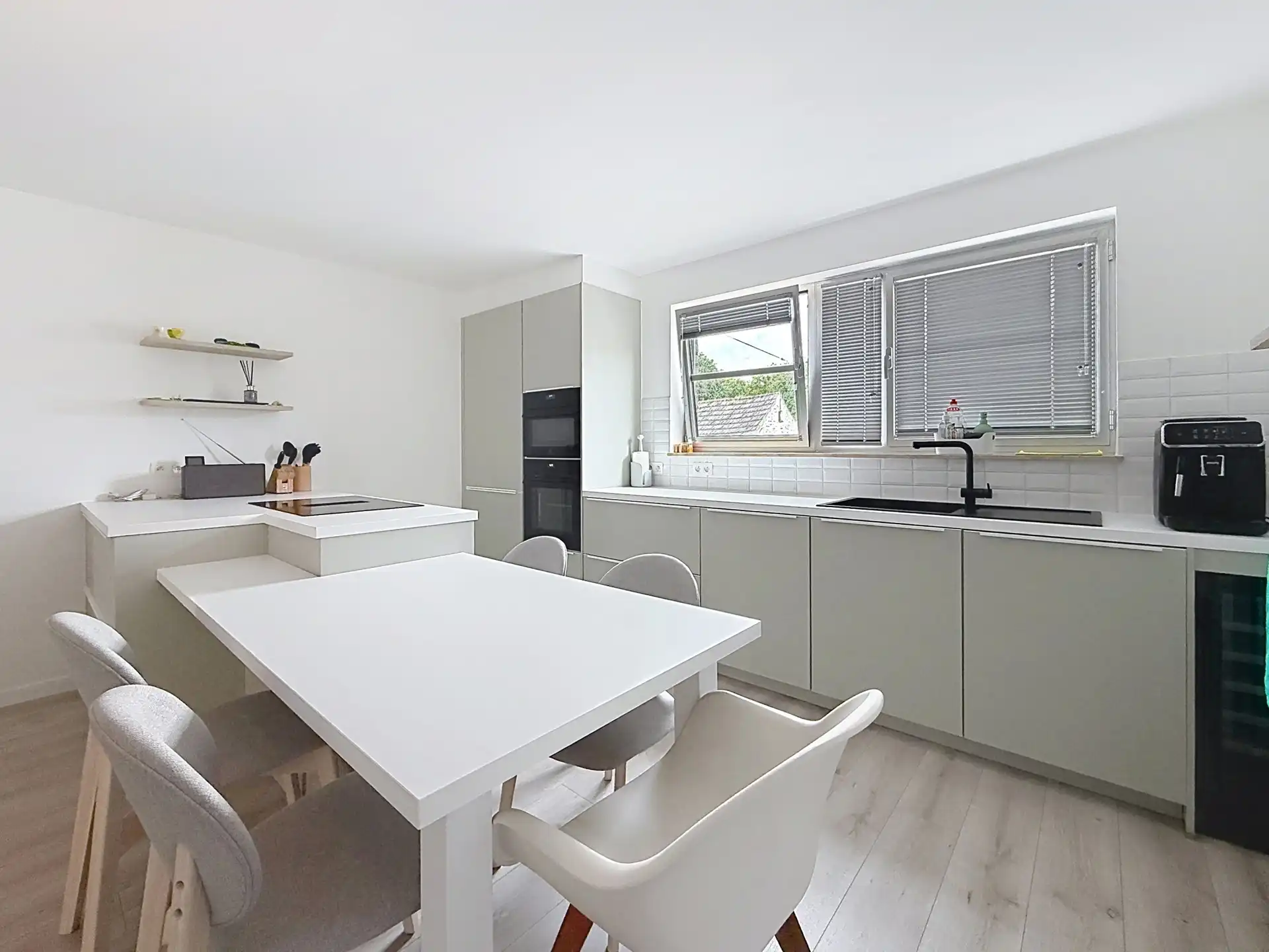 Instapklaar appartement met 3 slaapkamers en terras, EPC B en gratis parking voor de deur — in een rustige, goed gelegen buurt van Overijse. foto 6