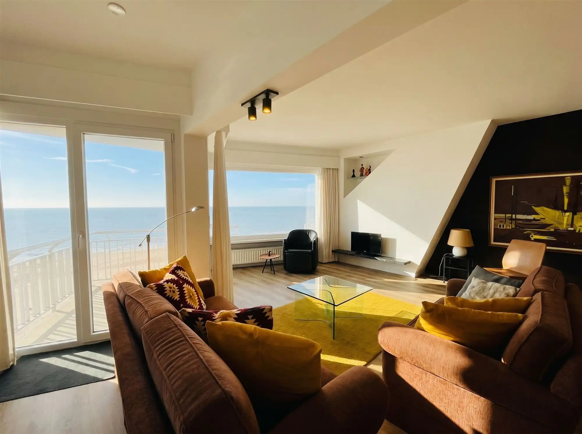 Luxueus, gemeubeld appartement met terras foto 4