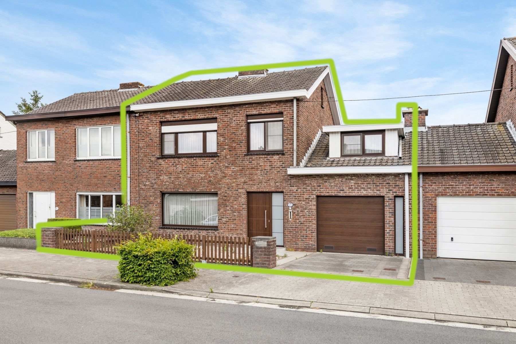 Op te frissen woning 4 slaapkamers foto 2