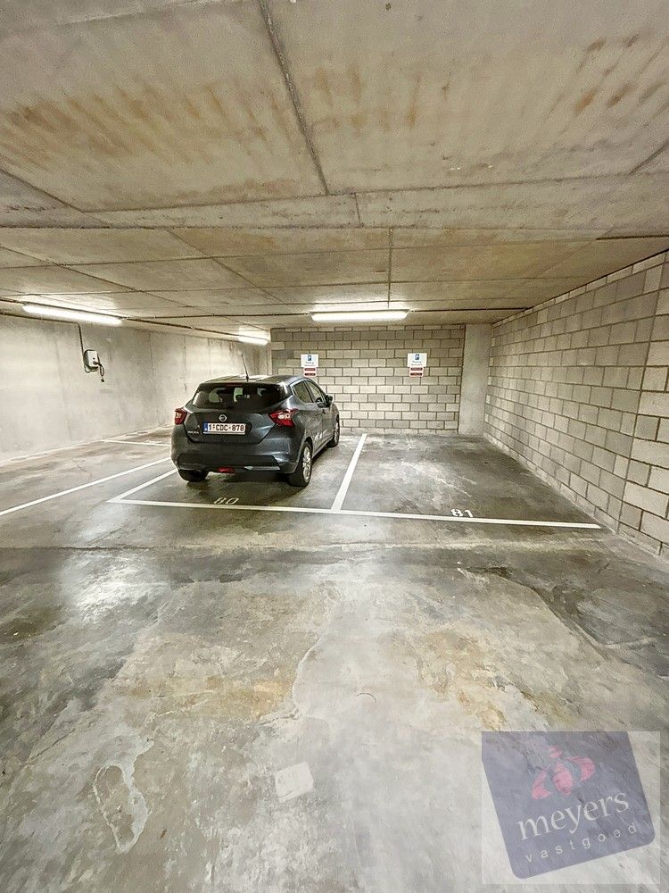 Assistentiewoning met terras en autostaanplaats in het hart van Hasselt foto 19