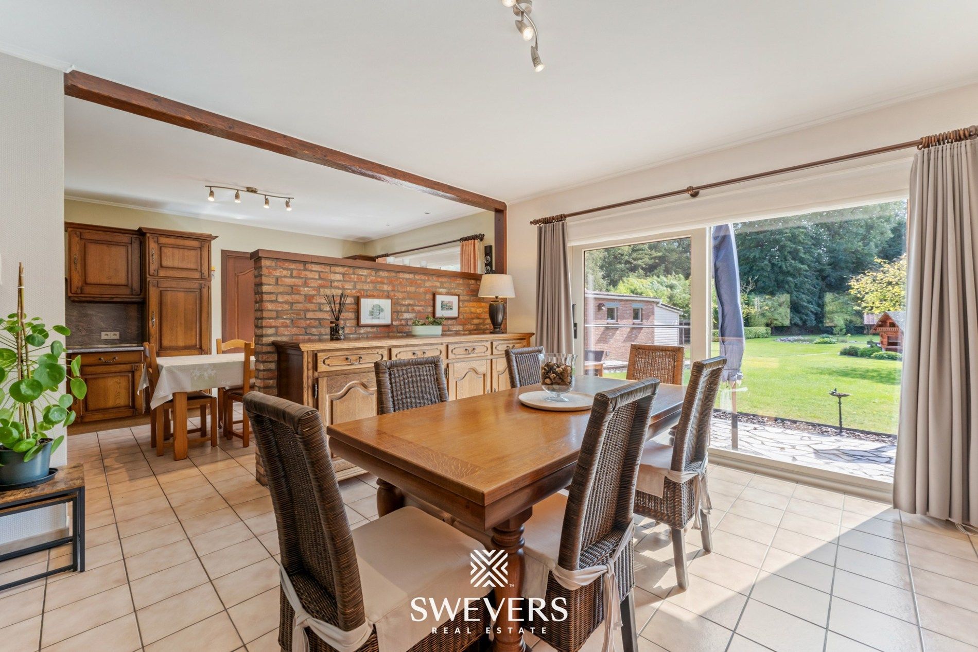 Verzorgde woning met 3 slaapkamers en rustig gelegen op zonnig perceel van 42a foto 10