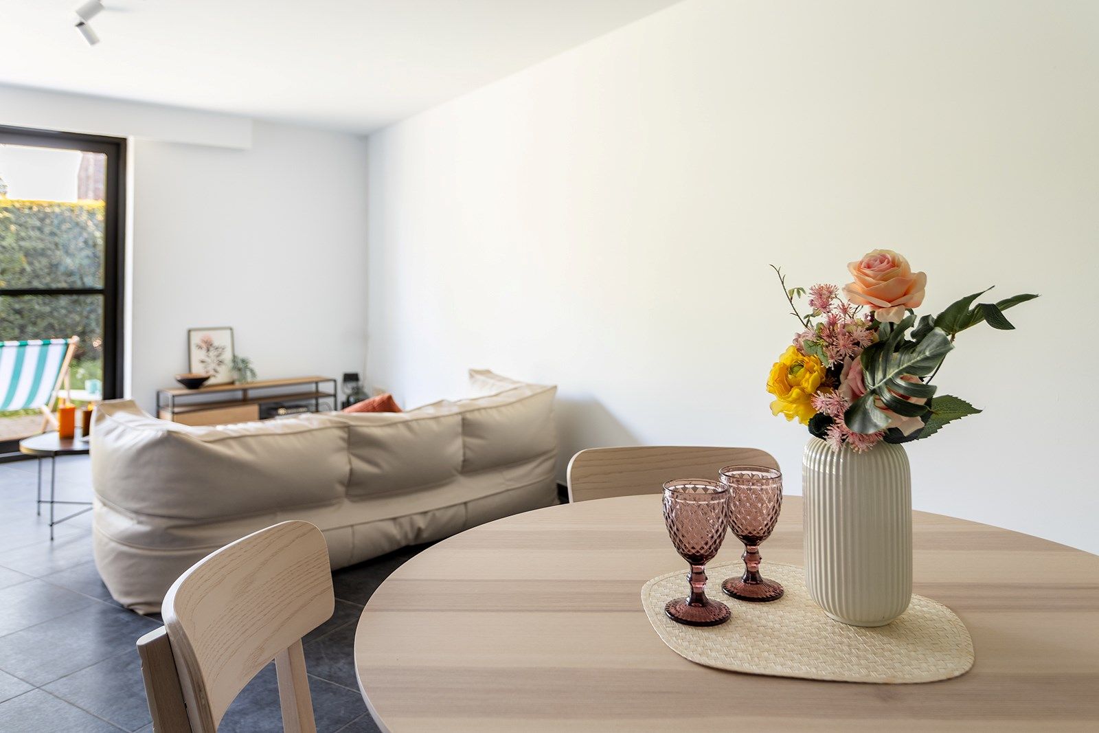 Ruim en prima gelegen appartement met tuin te Boechout foto 4