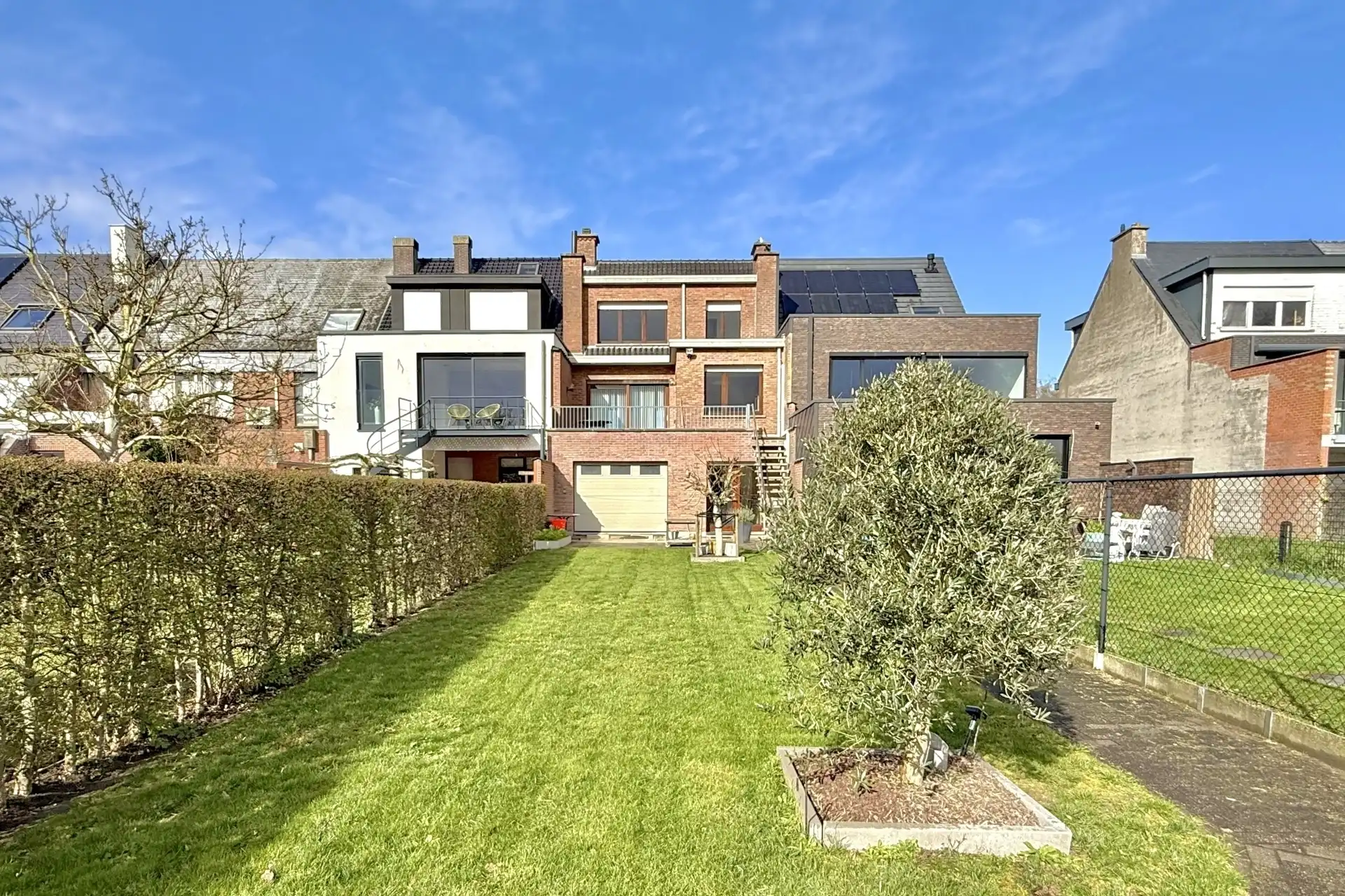 Ruime bel-étagewoning met tuin in rustige omgeving foto 25
